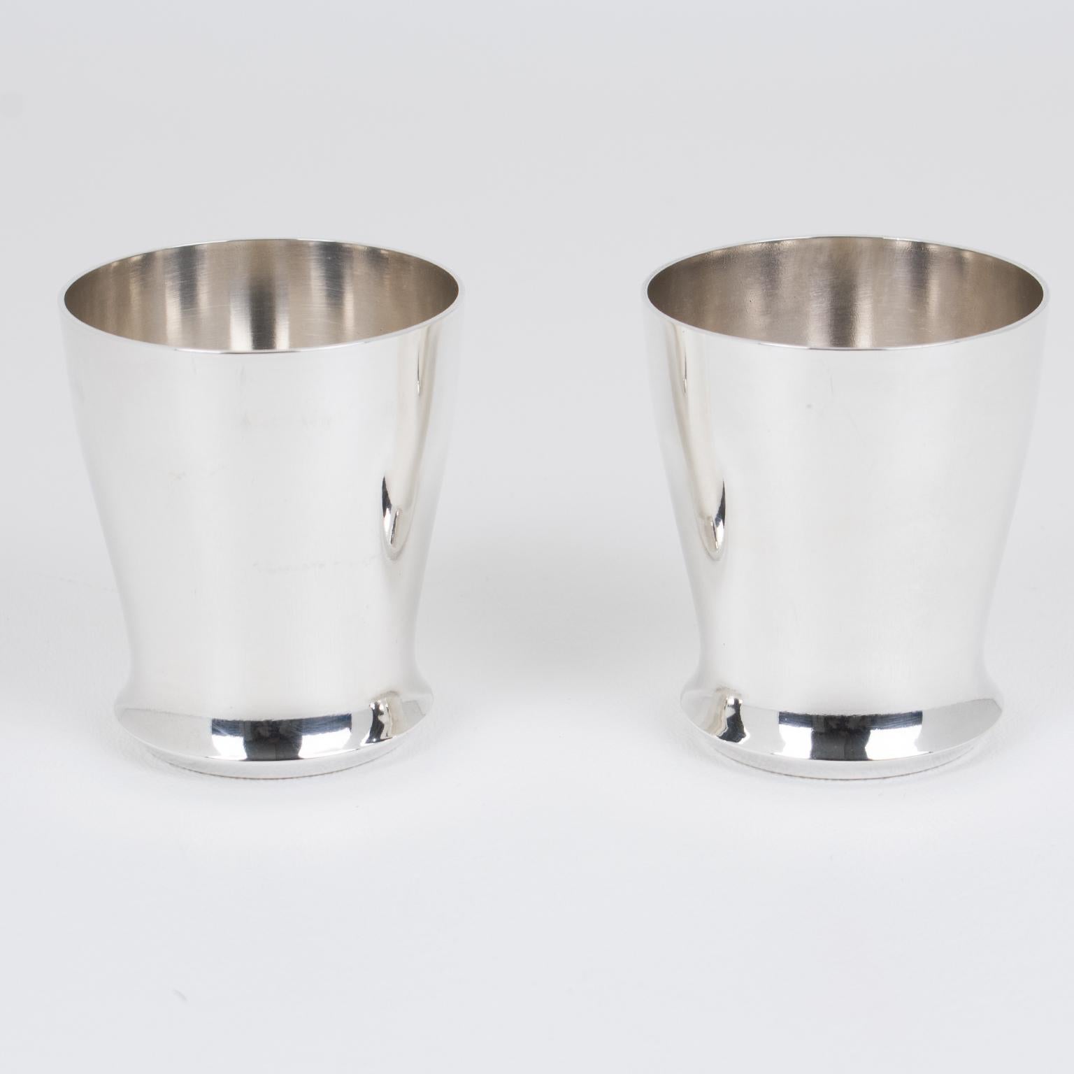 Coctelera y copas de un solo trago en plata Art Déco Saint Medard en venta 6