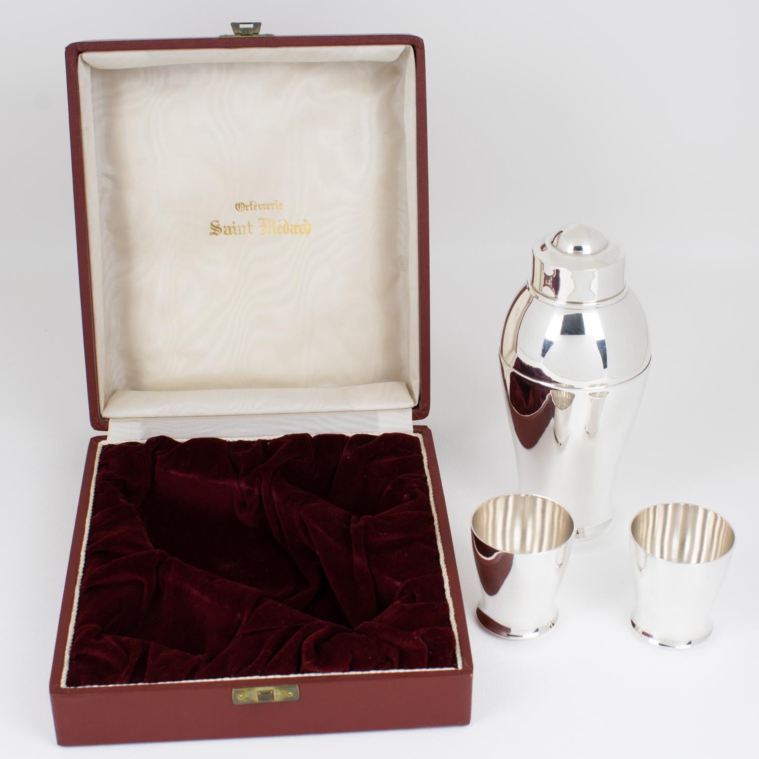 Coctelera y copas de un solo trago en plata Art Déco Saint Medard Francés en venta