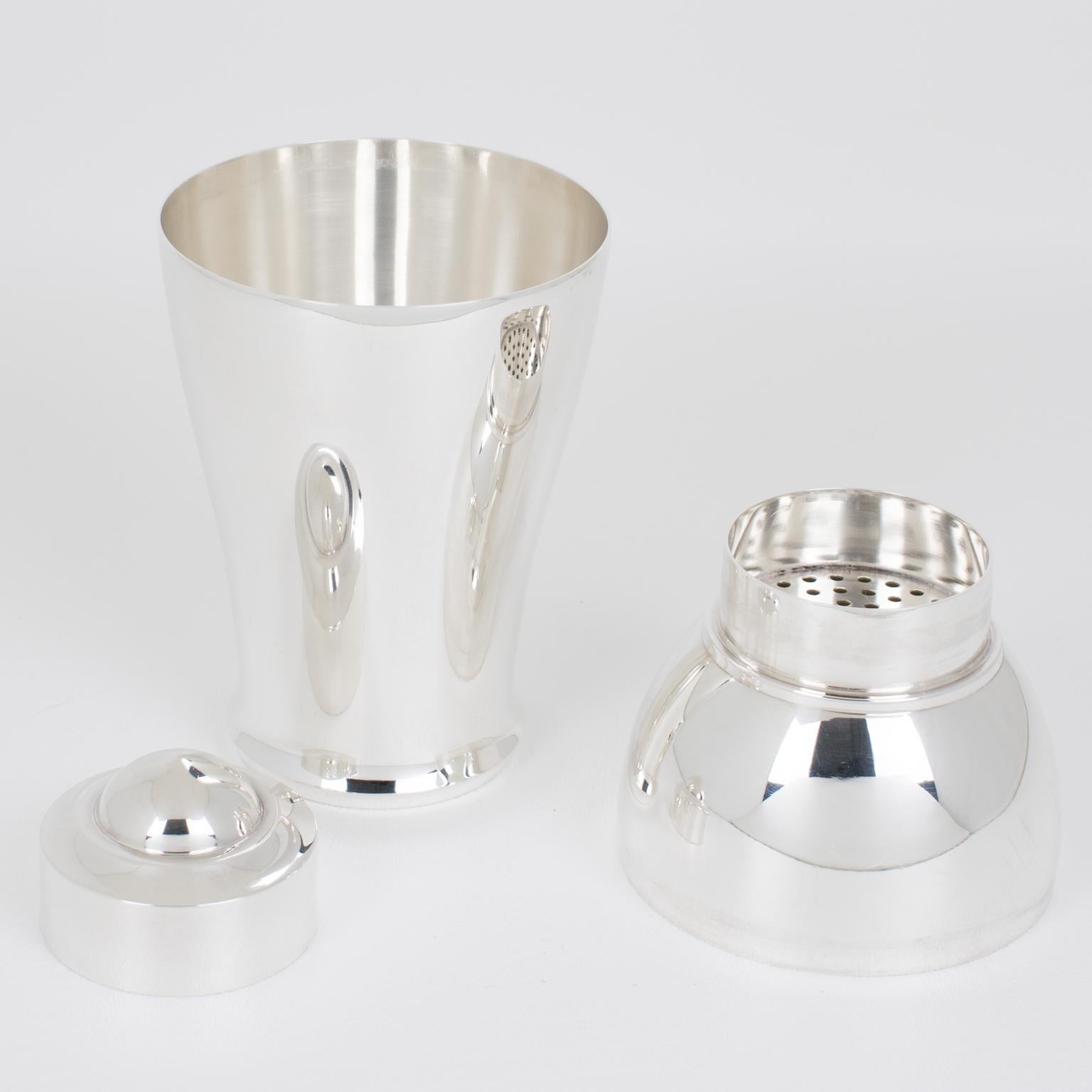 Coctelera y copas de un solo trago en plata Art Déco Saint Medard en venta 1