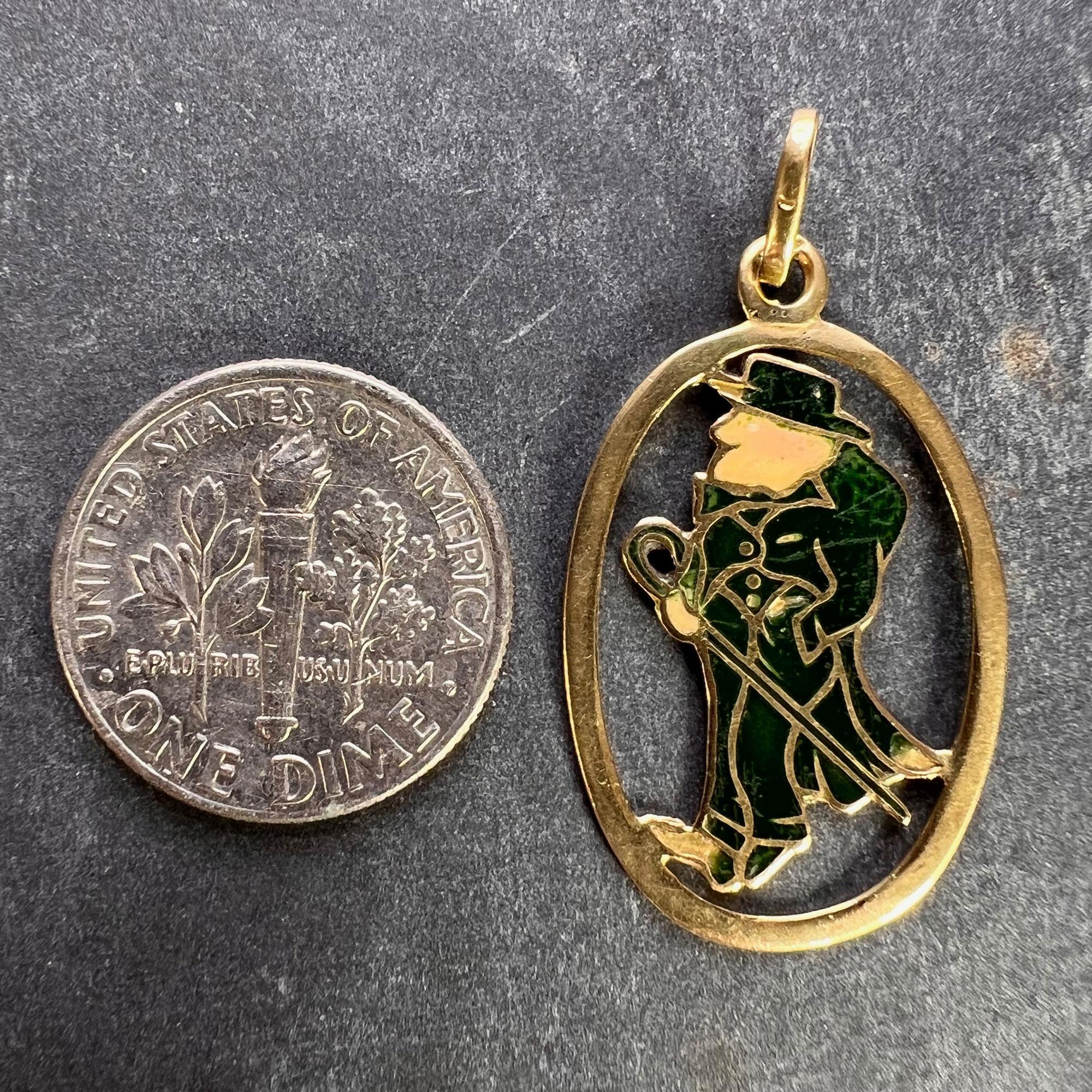 Pendentif en or jaune 18K avec breloque Saint Patrick Ireland Green Man Enamel en vente 6