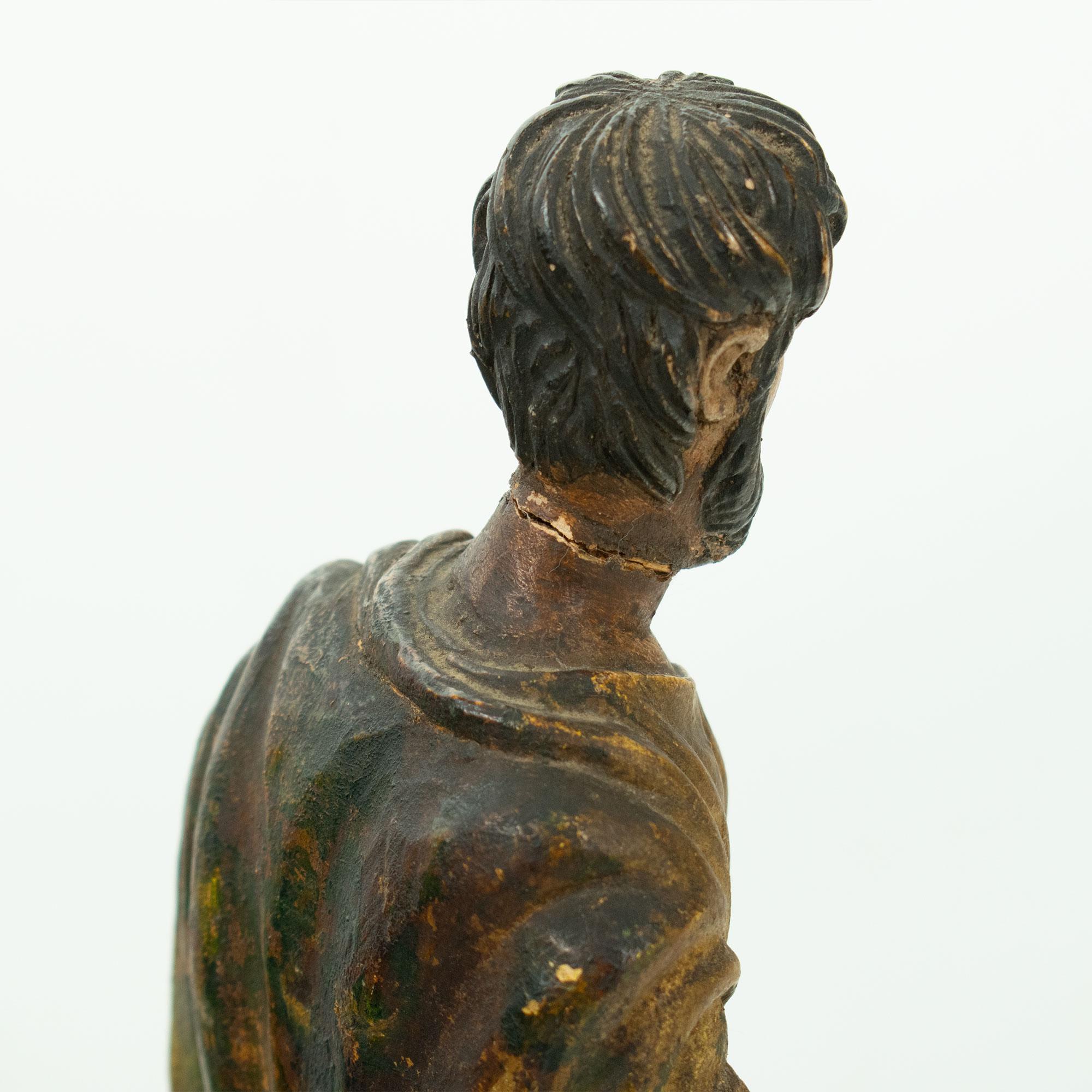SAINT PAUL : Statuette en bois polychrome sculpté et doré Fin du 18e siècle Abîmé - En vente à TEYJAT, FR
