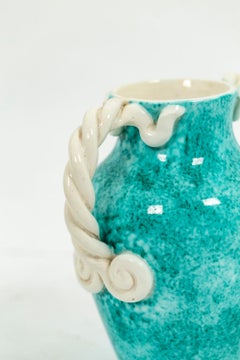 Fabrication Sainte-Radegonde, vaisselle de table bleue et blanche en céramique, années 1950