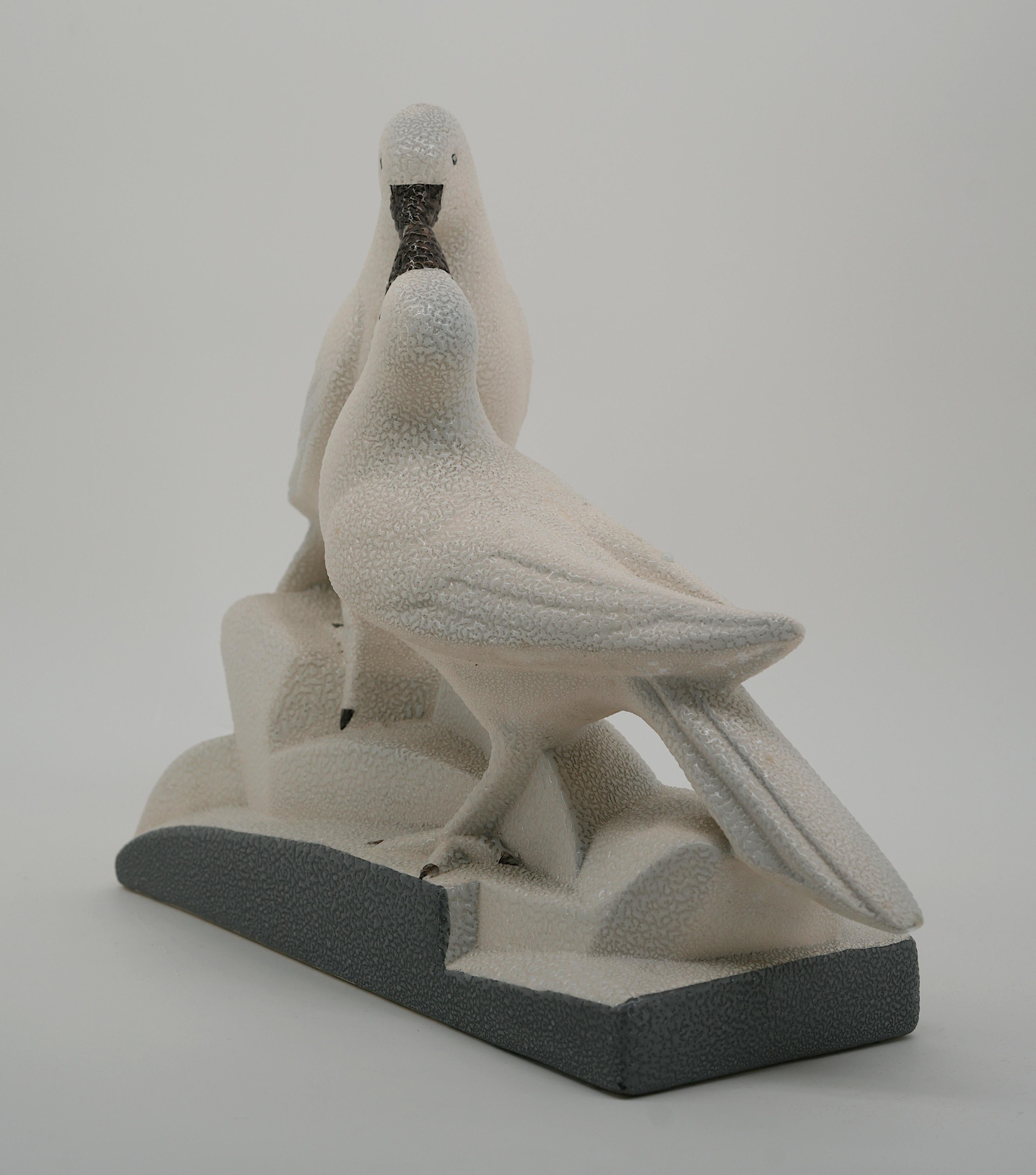 Sainte-Radegonde French Art Deco Ceramic Pigeons 1935 In Good Condition For Sale In Saint-Amans-des-Cots, FR