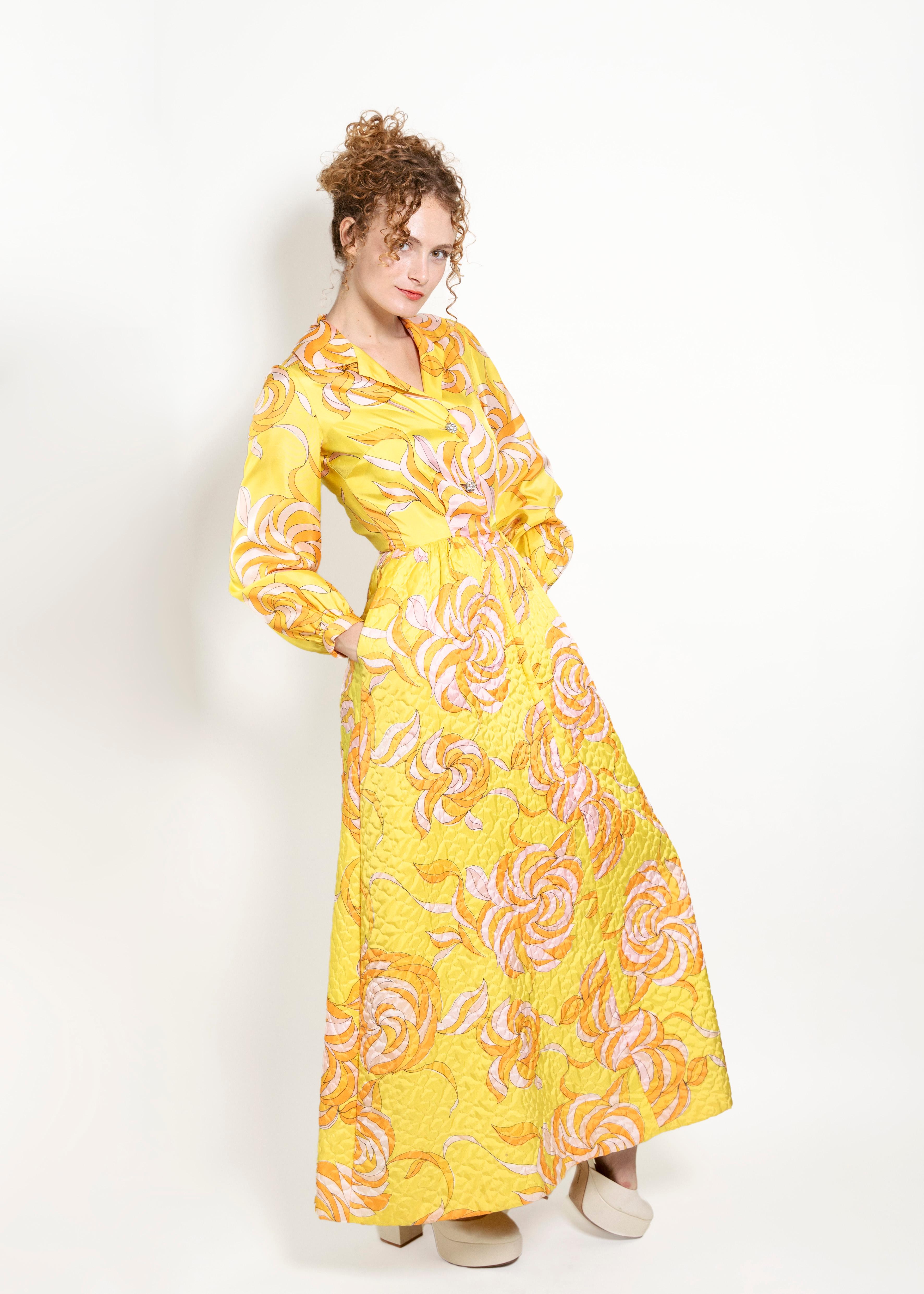 Saks Fifth Ave Yellow Print & Quilted Dress In Good Condition For Sale In Los Angeles, CA