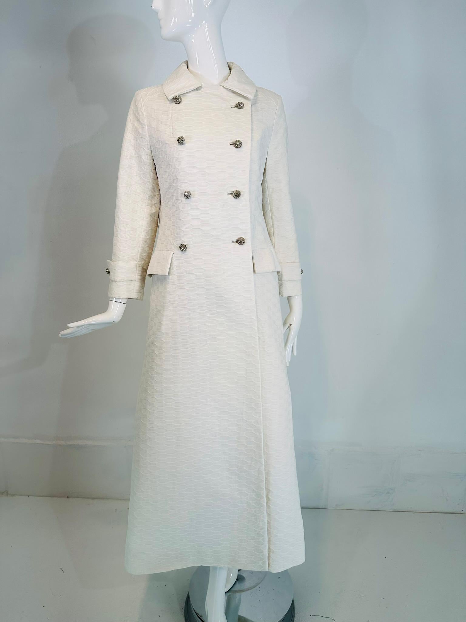 Saks Fifth Avenue 1970s White Cotton Jacquard Double Breasted Evening Coat 6 For Sale 9