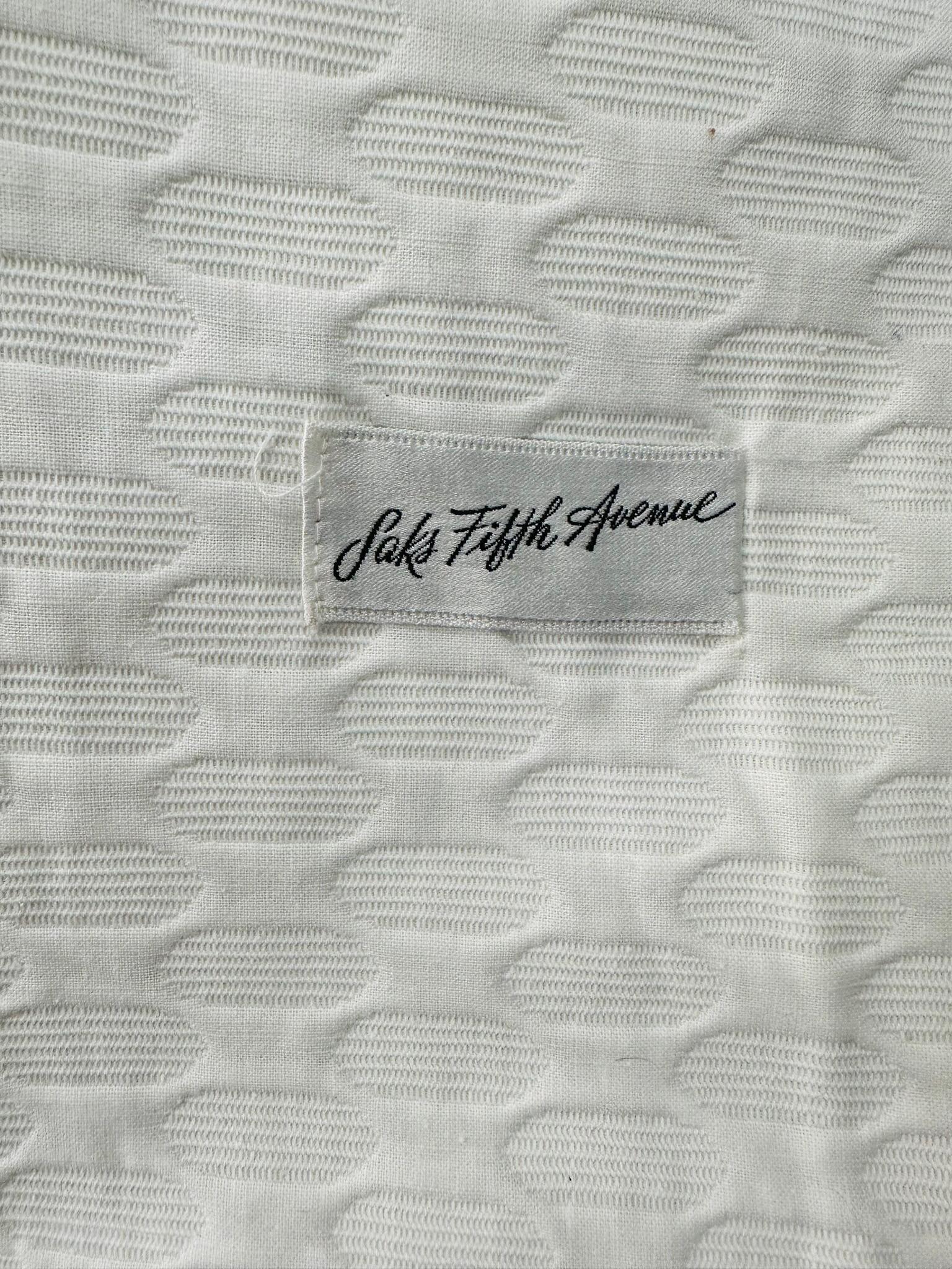 Saks Fifth Avenue 1970s White Cotton Jacquard Double Breasted Evening Coat 6 For Sale 10