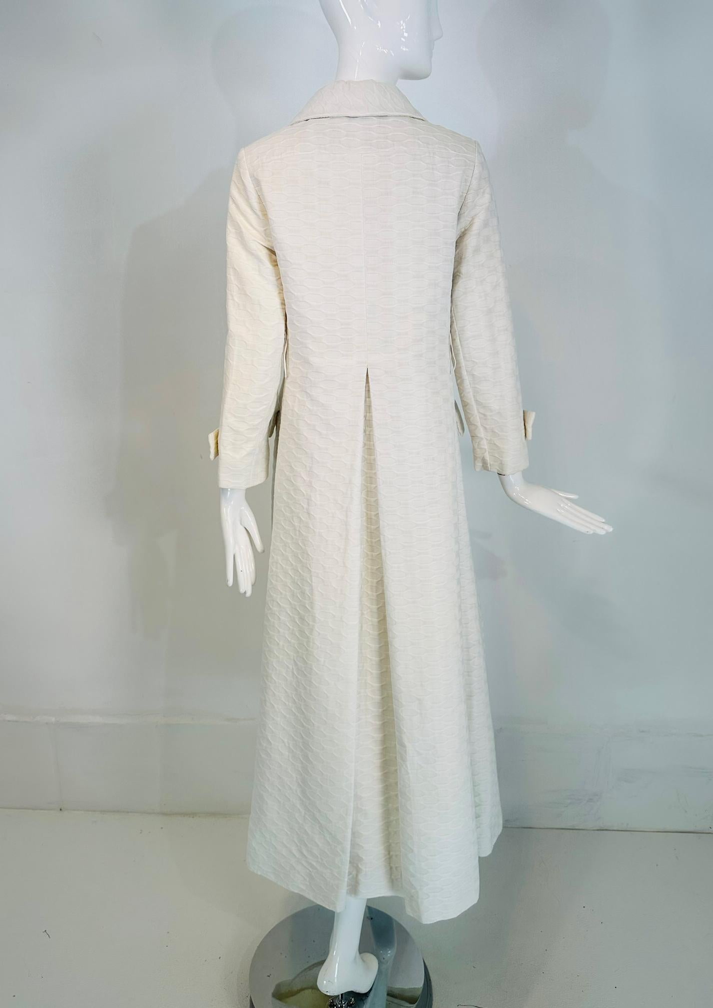 Saks Fifth Avenue 1970s White Cotton Jacquard Double Breasted Evening Coat 6 For Sale 1