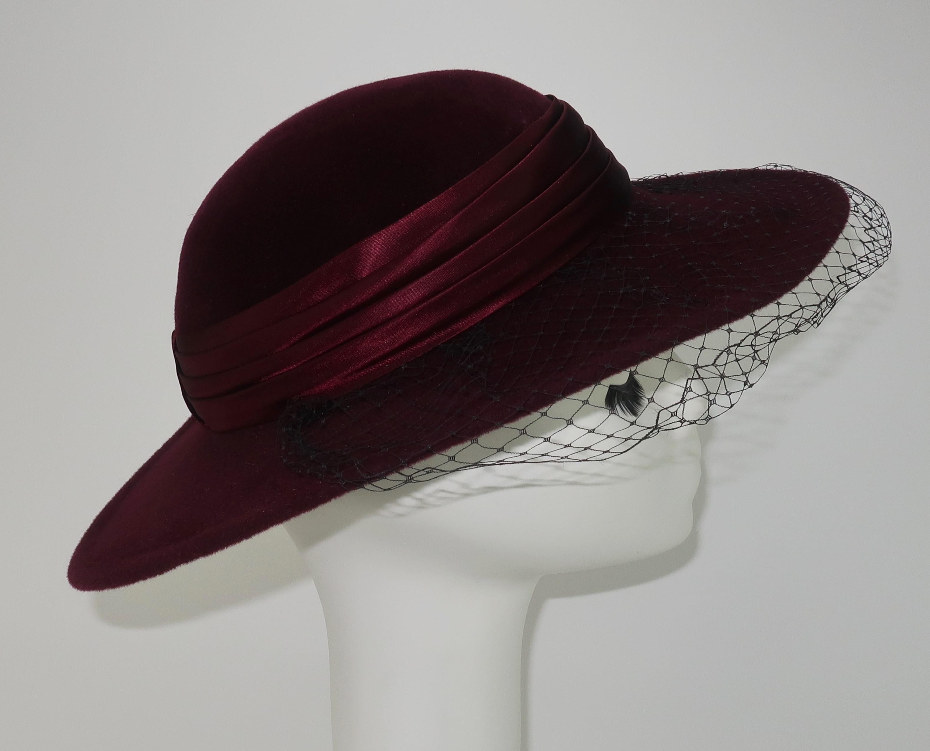 Saks Fifth Avenue Aubergine Wool Hat With Black Net, 1980's In Good Condition In Atlanta, GA