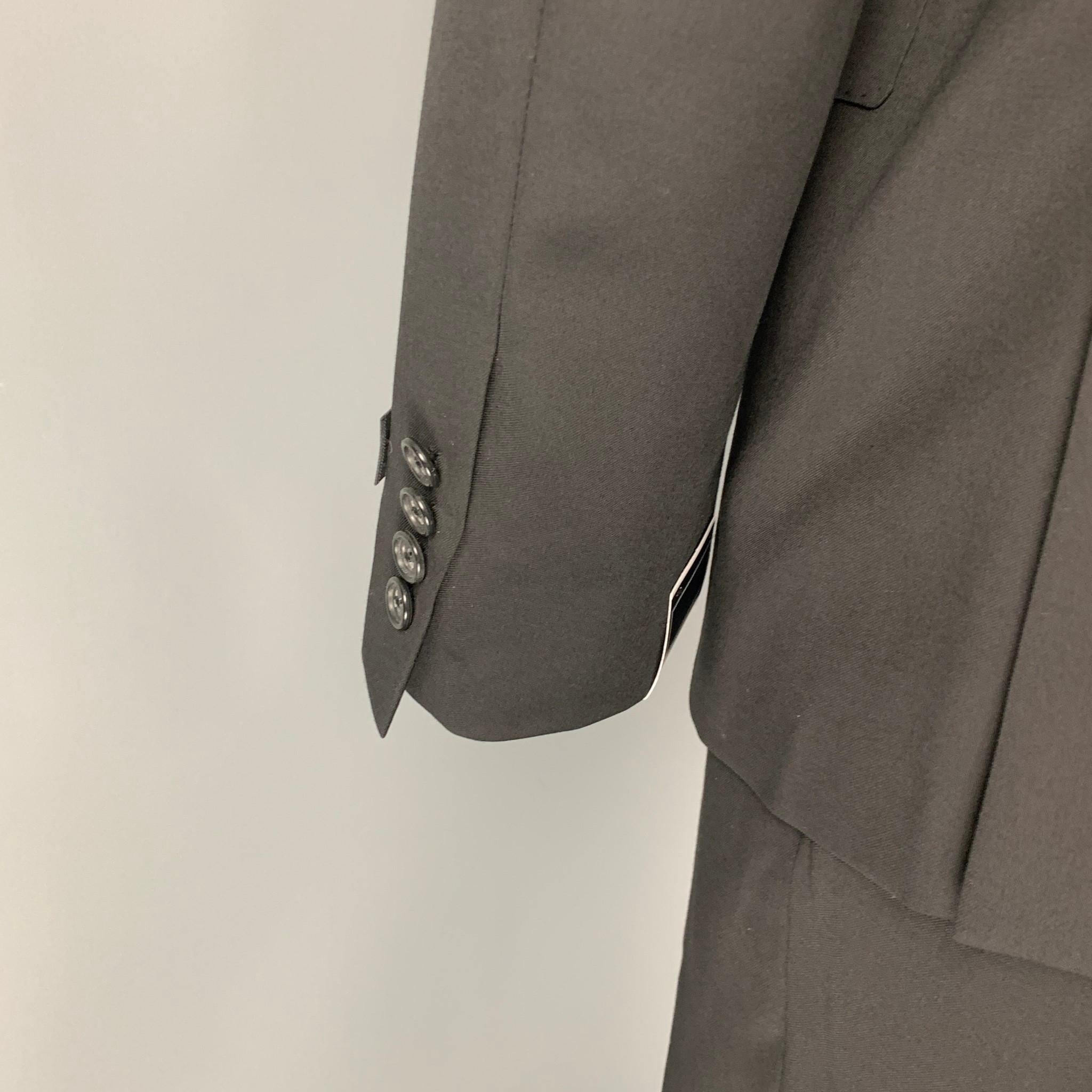 SAKS FIFTH AVENUE by Samuelsohn Size 44 Regular Black Wool Notch Lapel Suit In New Condition In San Francisco, CA