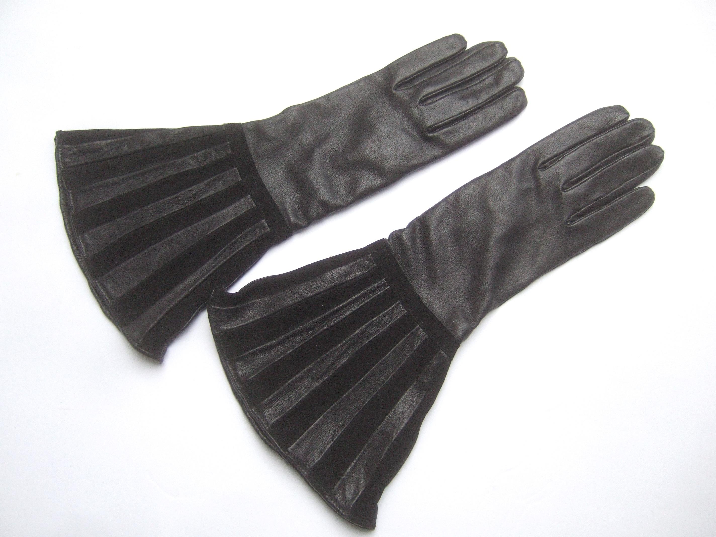 Saks Fifth Avenue Chic Avant-Garde Black Leather & Suede Trim Gloves c 1980s 2