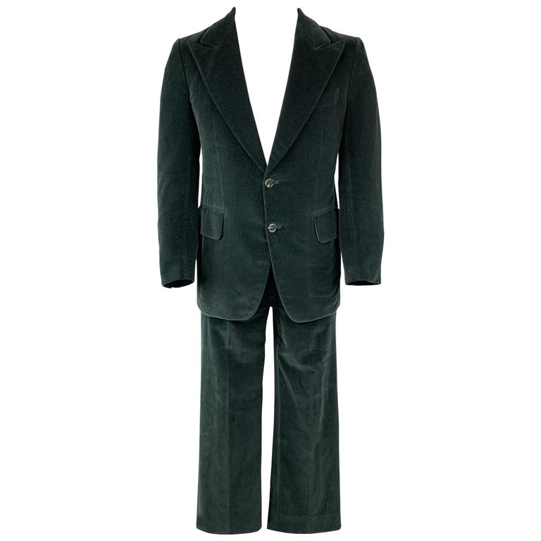 SAKS FIFTH AVENUE Green Velvet Suit - Size US 38 Vintage For Sale at  1stDibs | saksfifthavenue