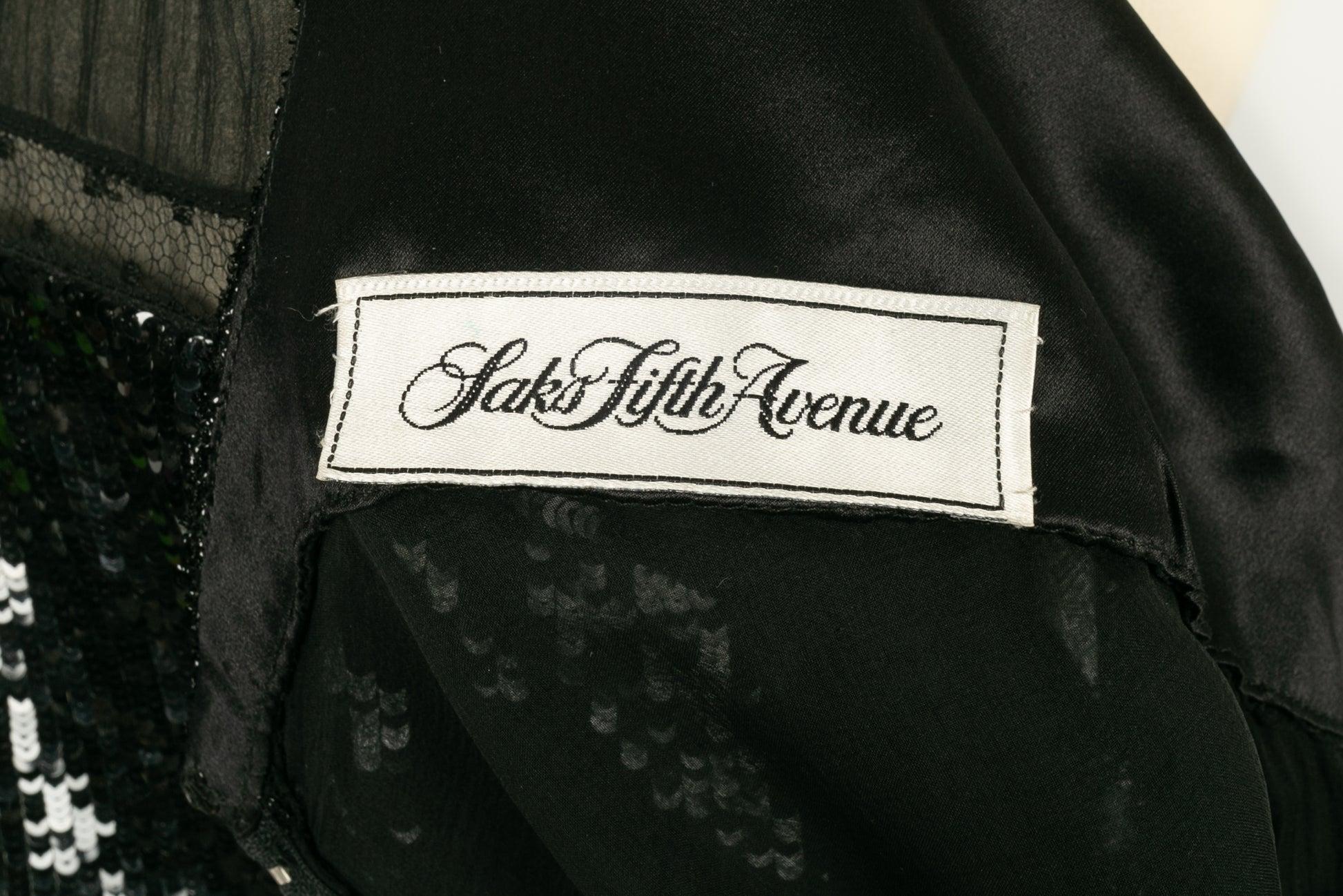 Saks Fifth Avenue - Robe de soirée noire à manches longues en mousseline de soie et velours en vente 3