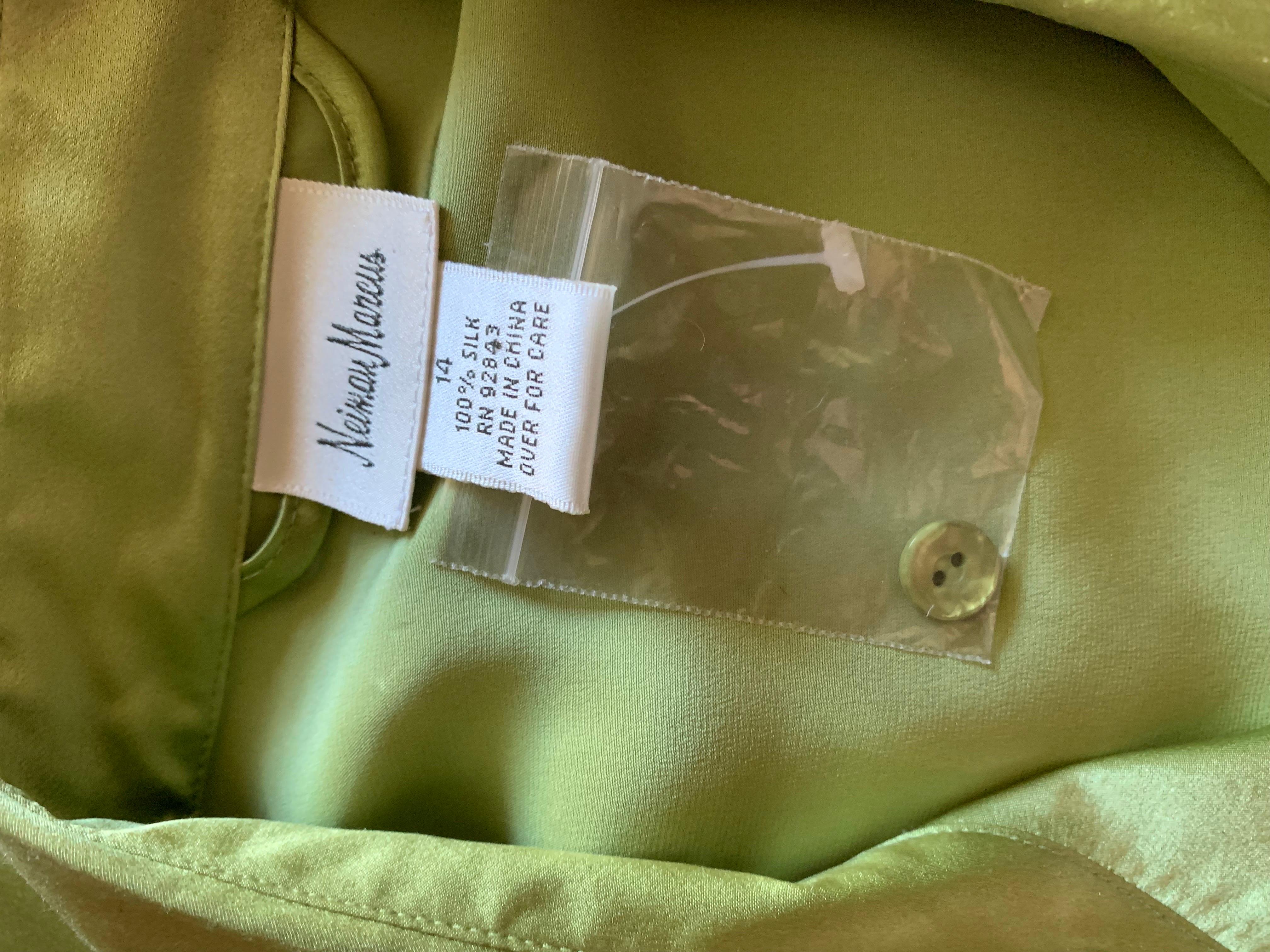 Saks Fifth Avenue Pistachio Green Silk Blouse w/Scarf Size 14 6