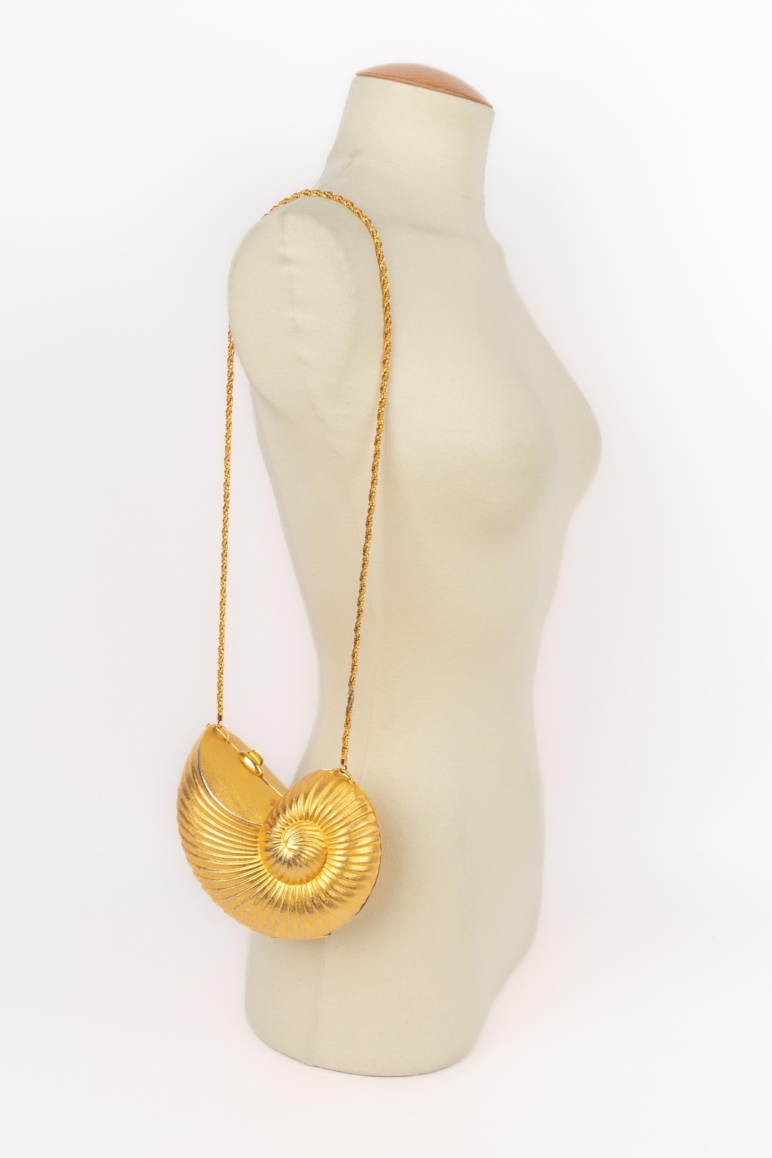 Saks Fifth Avenue shell bag For Sale 5