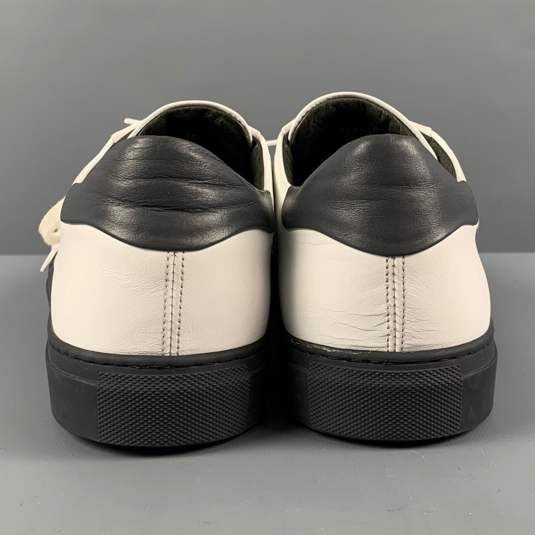 SAKS FIFTH AVENUE Size 12 White Black Leather Low Top Lace-Up Shoes In Excellent Condition For Sale In San Francisco, CA
