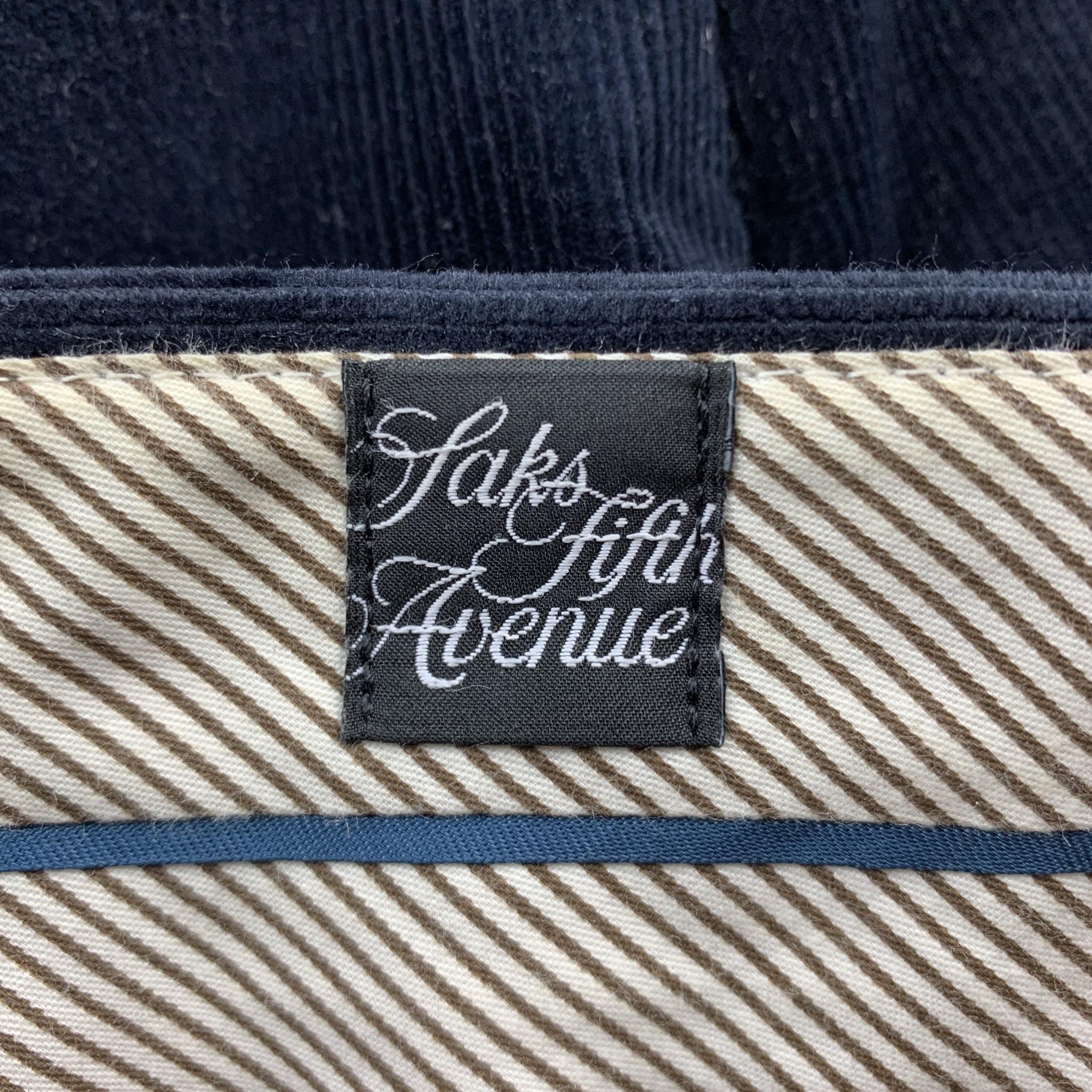 SAKS FIFTH AVENUE Size 36 Navy Corduroy Zip Fly Casual Pants In Good Condition In San Francisco, CA