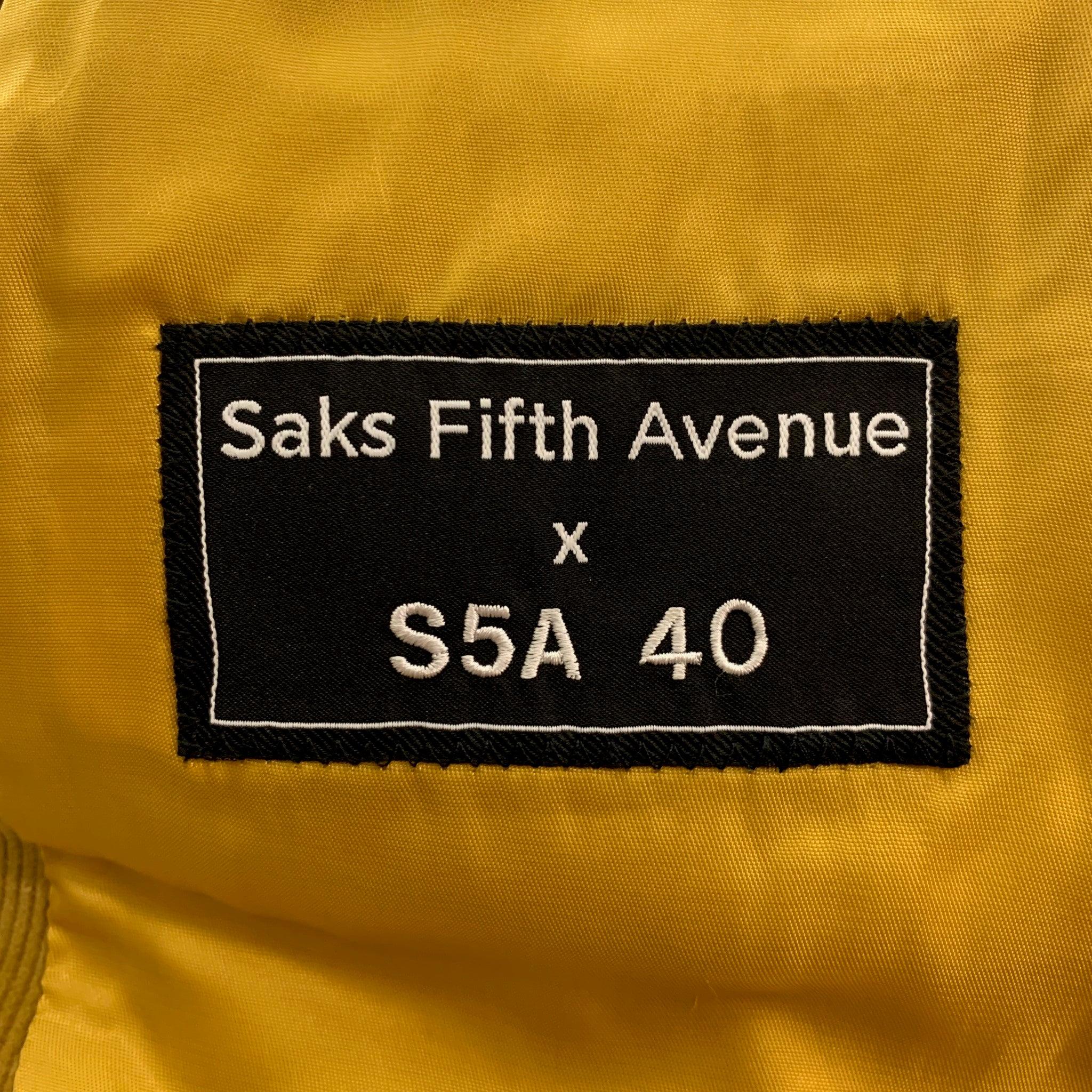 SAKS FIFTH AVENUE Size 40 Yellow Corduroy Notch Lapel Suit For Sale 4