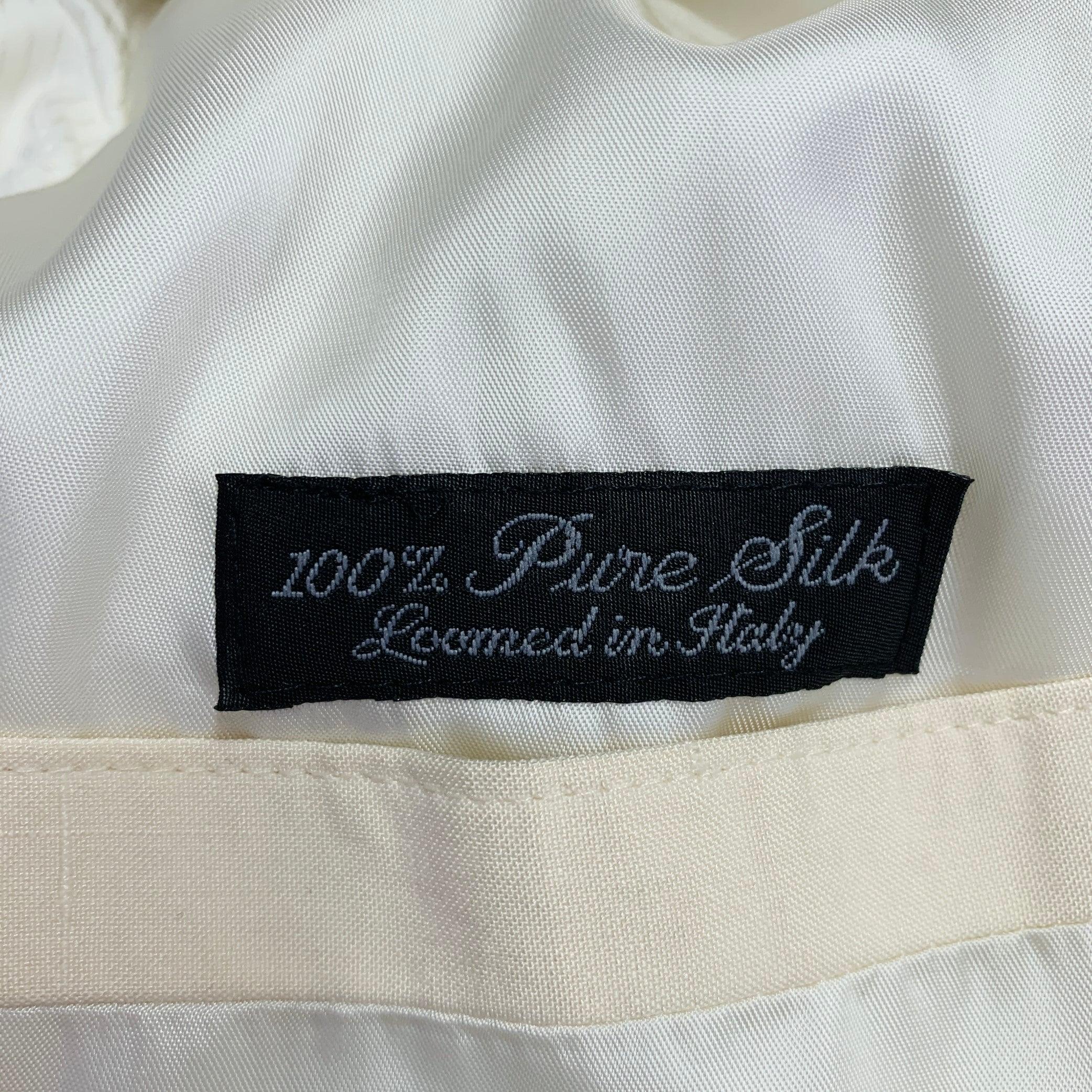 SAKS FIFTH AVENUE Size 48 Cream Silk Double Breasted Single Button Sport Coat For Sale 7