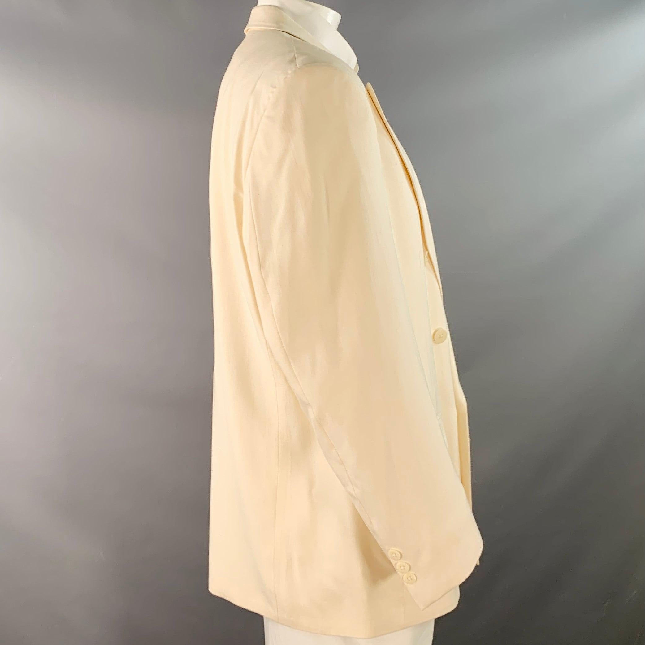 SAKS FIFTH AVENUE Size 48 Cream Silk Double Breasted Single Button Sport Coat In Good Condition For Sale In San Francisco, CA