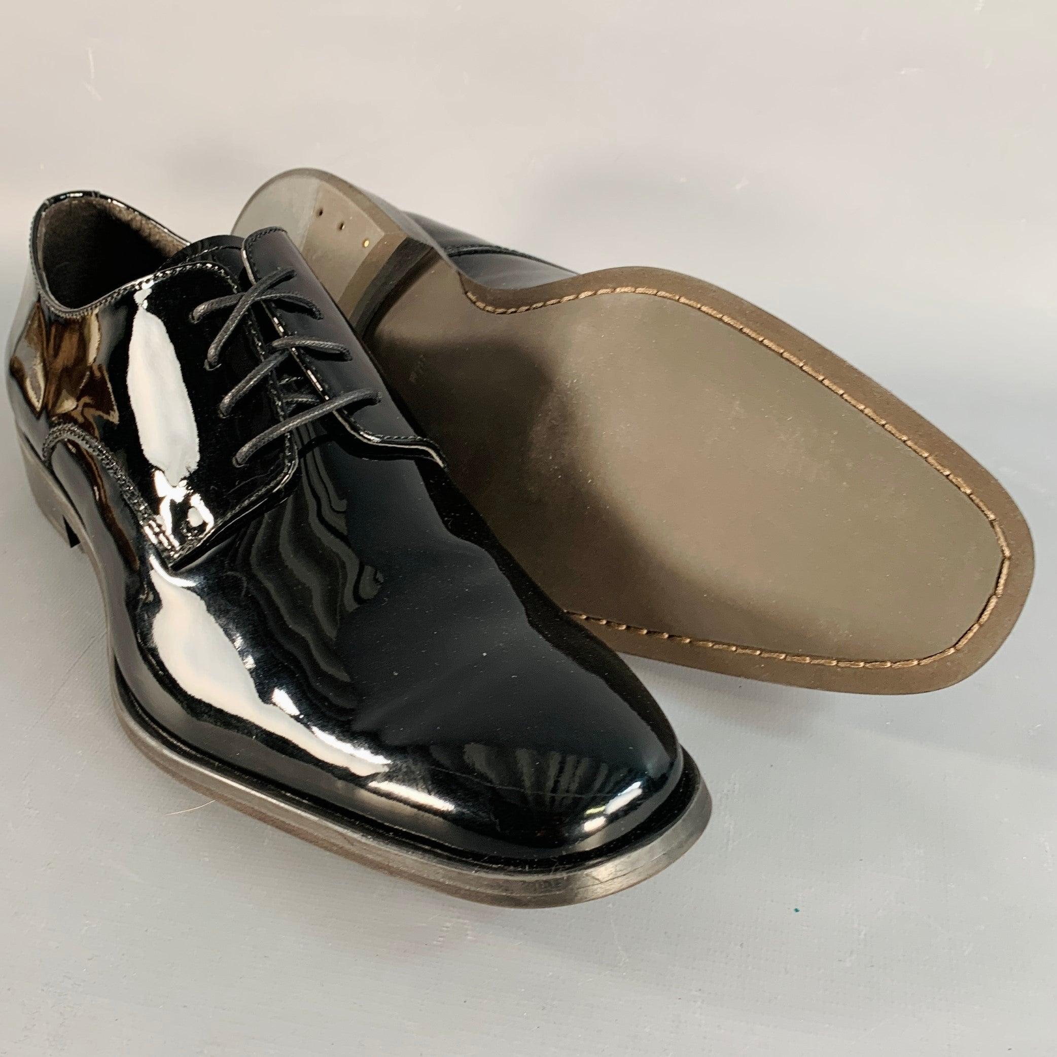 Uomo Saks Fifth Avenue taglia 8,5 Gibson & Gibson in pelle nera, scarpe derby con lacci e scarpe da tennis in vendita