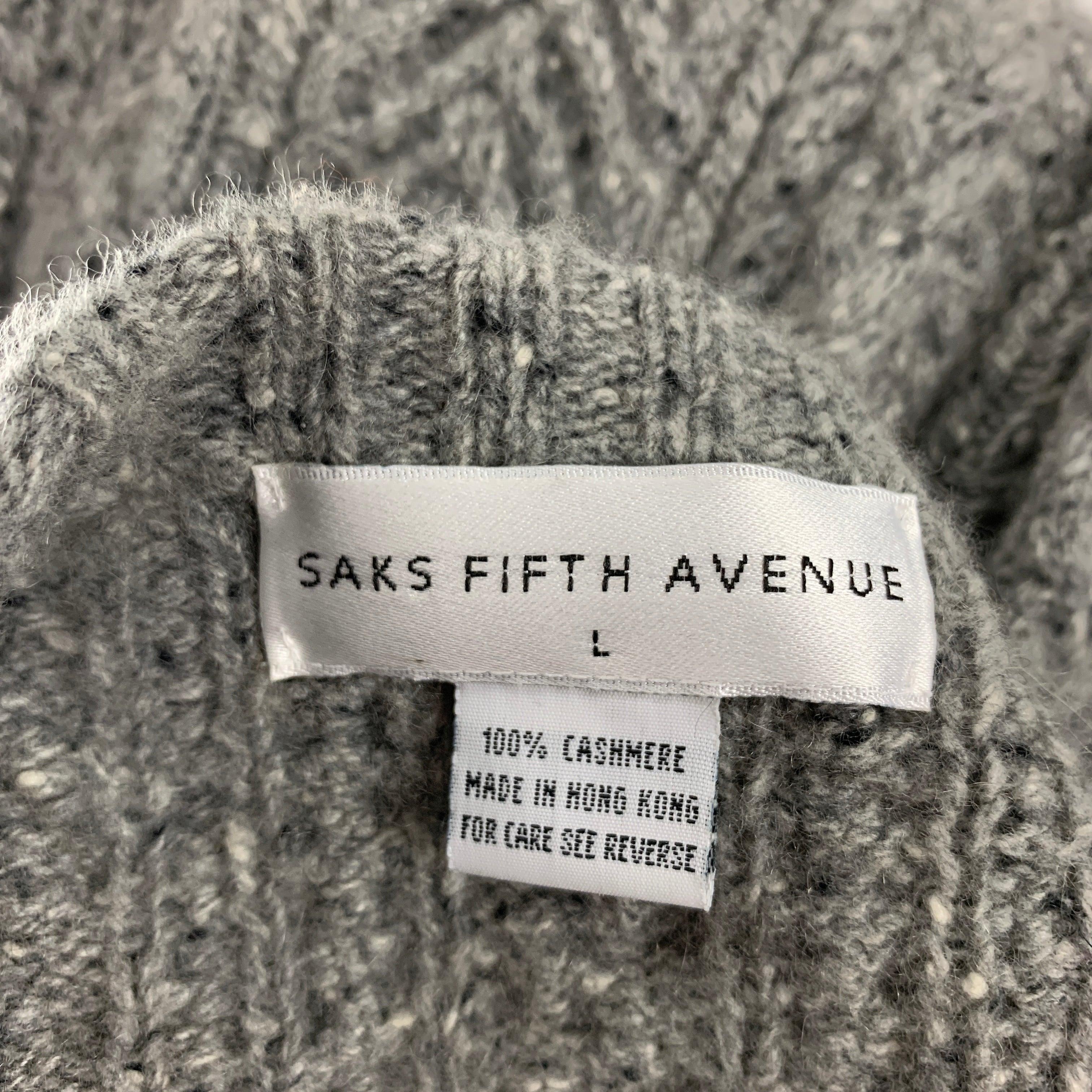 Men's SAKS FIFTH AVENUE Size L Grey Cable Knit Cashmere Crew-Neck Sweater For Sale
