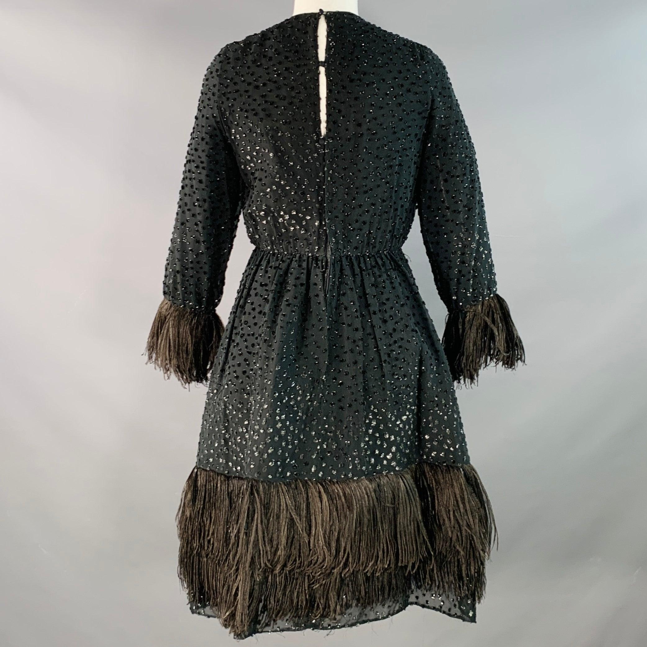 SAKS Fifth Avenue Taille S Robe de cocktail à franges en polyester texturé autruche noir Pour femmes en vente