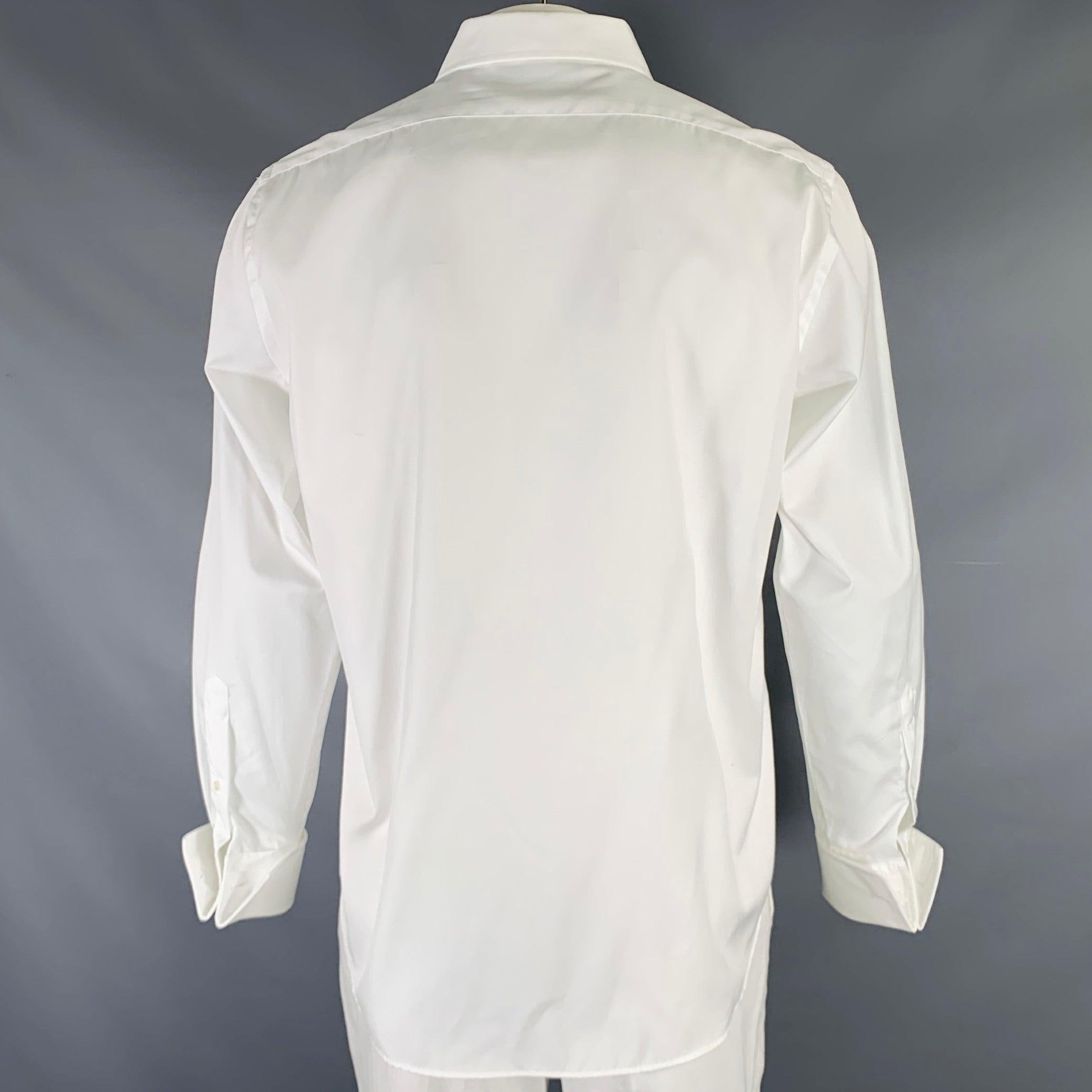 Saks Fifth Avenue Taglia XL Camicia a maniche lunghe plissettata in cotone bianco con polsini francesi In condizioni ottime in vendita a San Francisco, CA