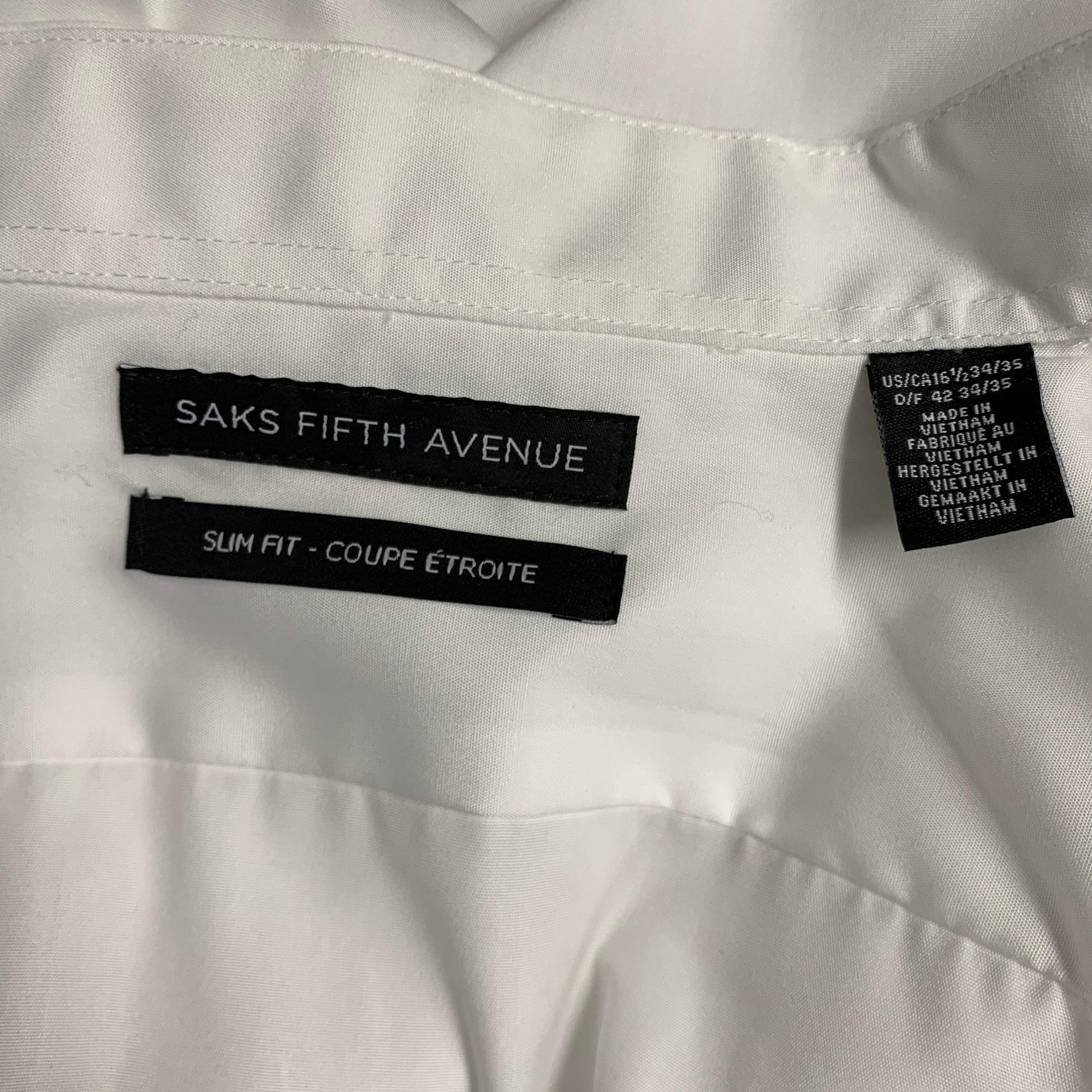 Uomo Saks Fifth Avenue Taglia XL Camicia a maniche lunghe plissettata in cotone bianco con polsini francesi in vendita