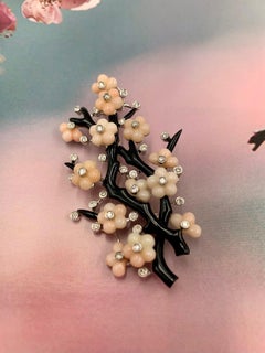 Sakura Kirschblütenblatt Diamant geschnitzte Koralle Emaille 18K Weißgold Anhänger Brosche
