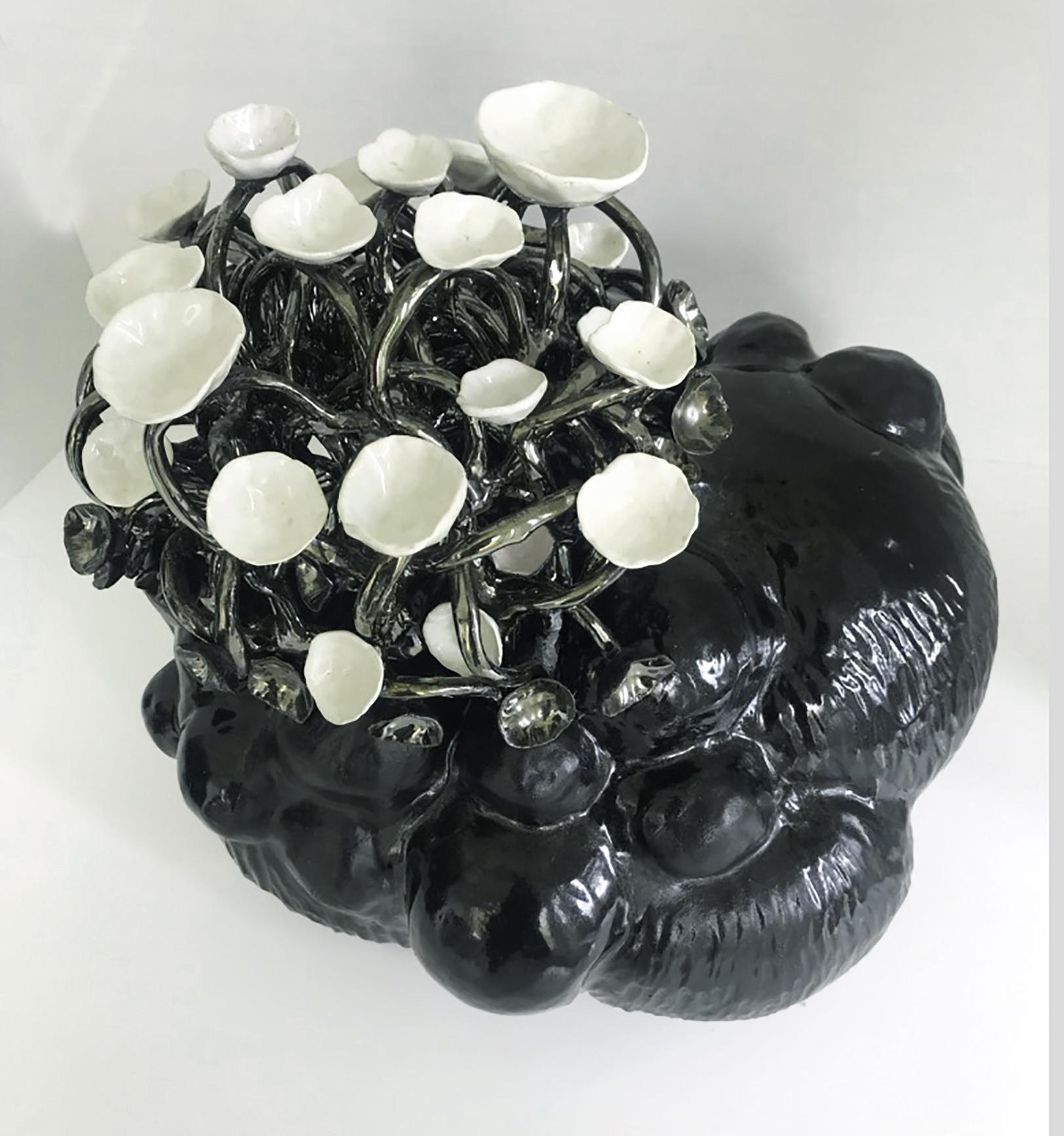 Sakura Collection Black Ceramic Sculpture In New Condition In Philadelphia, PA