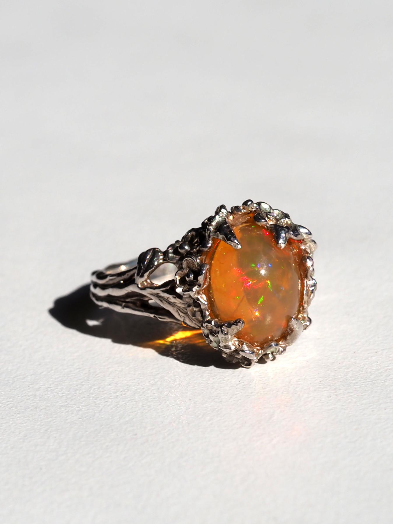 Sakura Opal Ring Silber Natürlicher Äthiopischer Opal One of a Kind Ring im Vintage-Stil (Art nouveau) im Angebot
