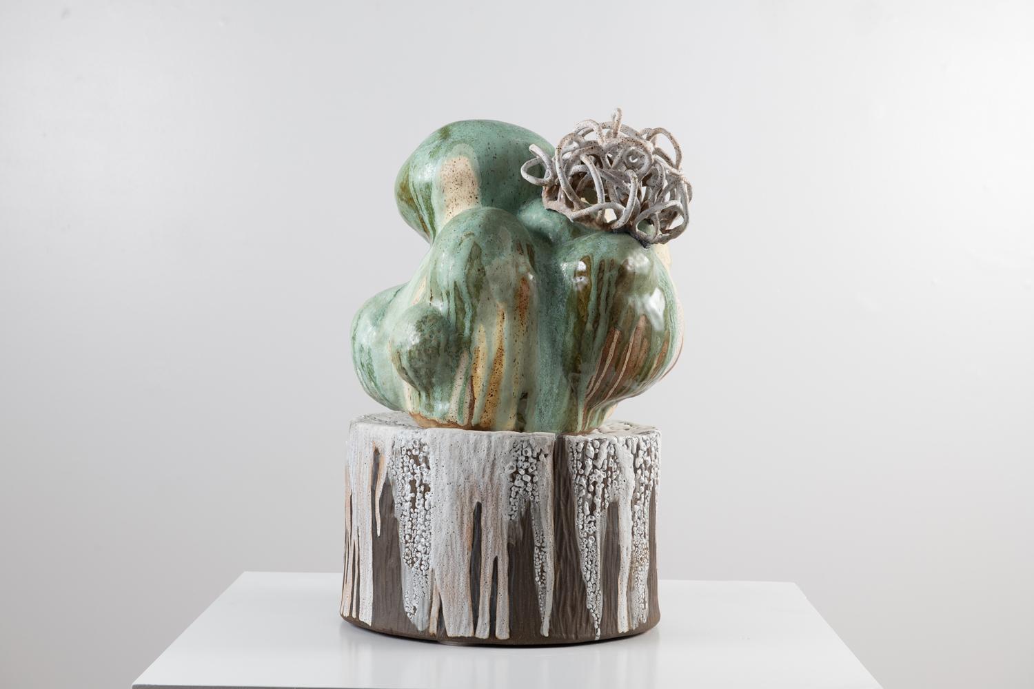 Scultura Sakura in ceramica smaltata di Trish DeMasi in vendita 1