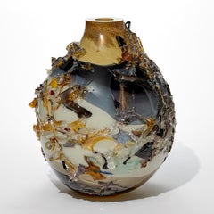 Sakura TFO24018, ein skulpturales Gefäß aus grauem, mintfarbenem und bernsteinfarbenem Glas von Maarten Vrolijk