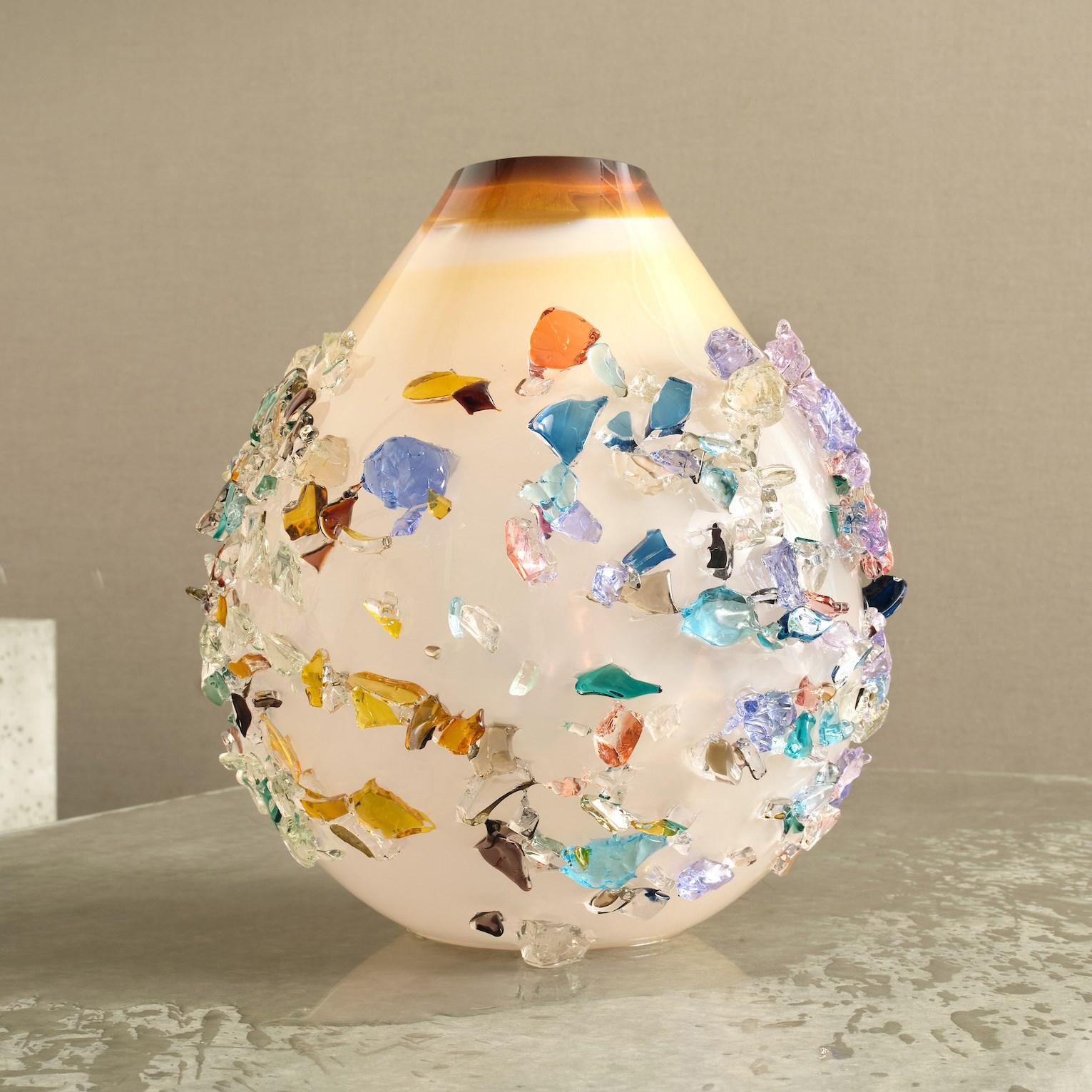 Hand-Crafted Sakura TRP20010, a Glass Vase in Warm White with Mixed Colors by Maarten Vrolijk