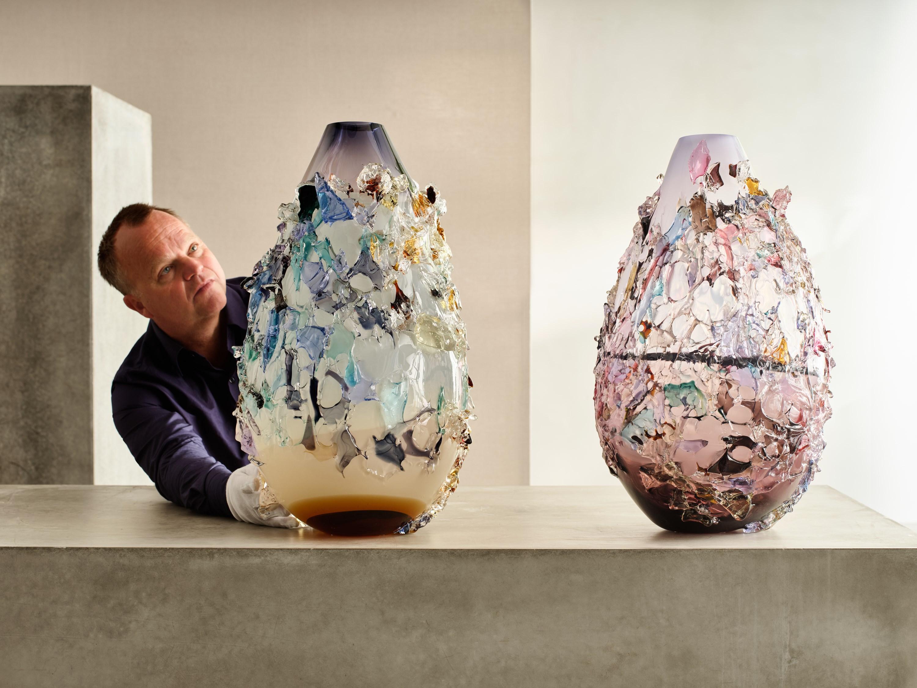 Sakura TRP22018, Vase in Aubergine, Lilac & Mixed Colors by Maarten Vrolijk For Sale 4