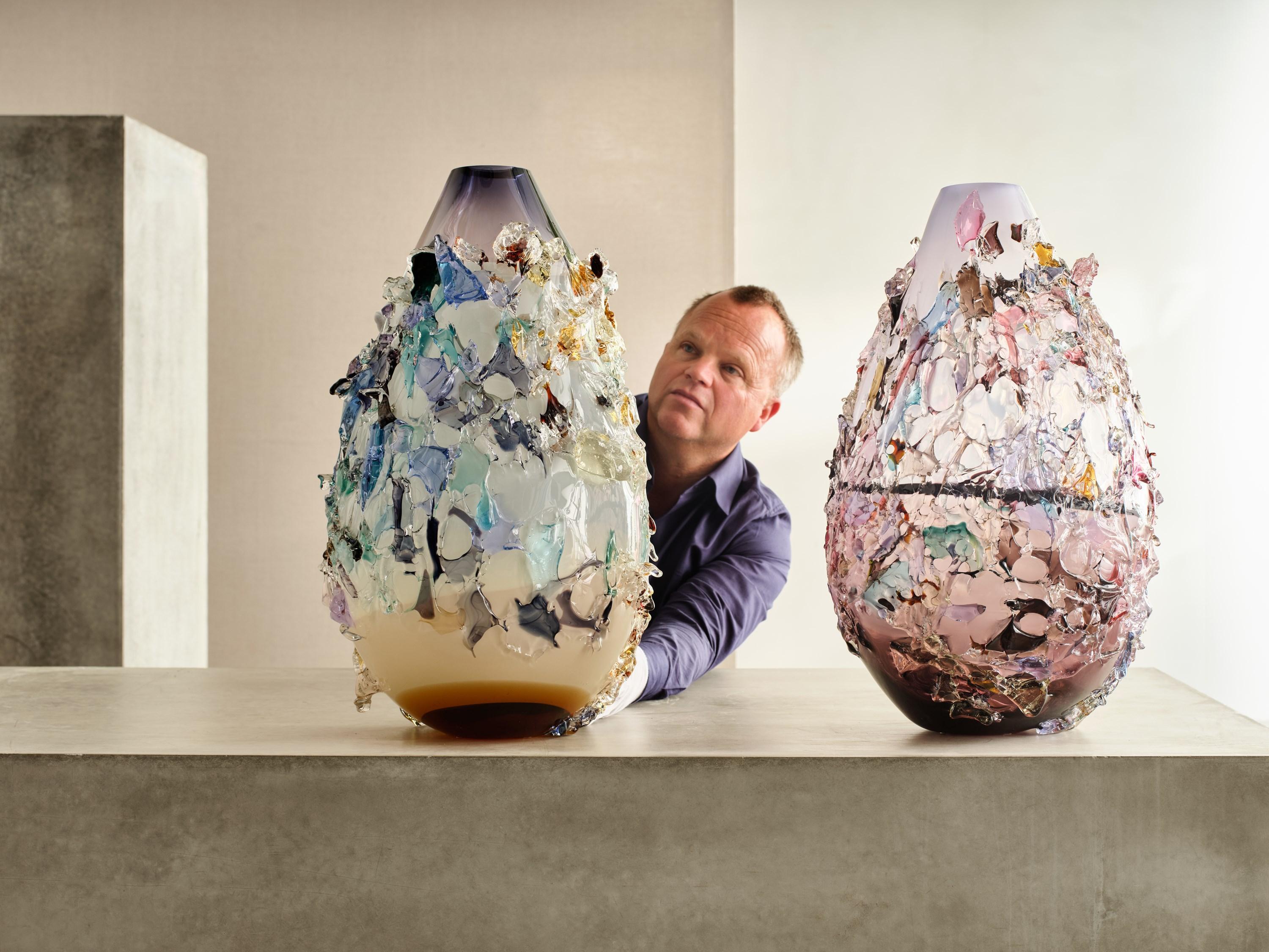 Sakura TRP22018, Vase in Aubergine, Lilac & Mixed Colors by Maarten Vrolijk For Sale 5