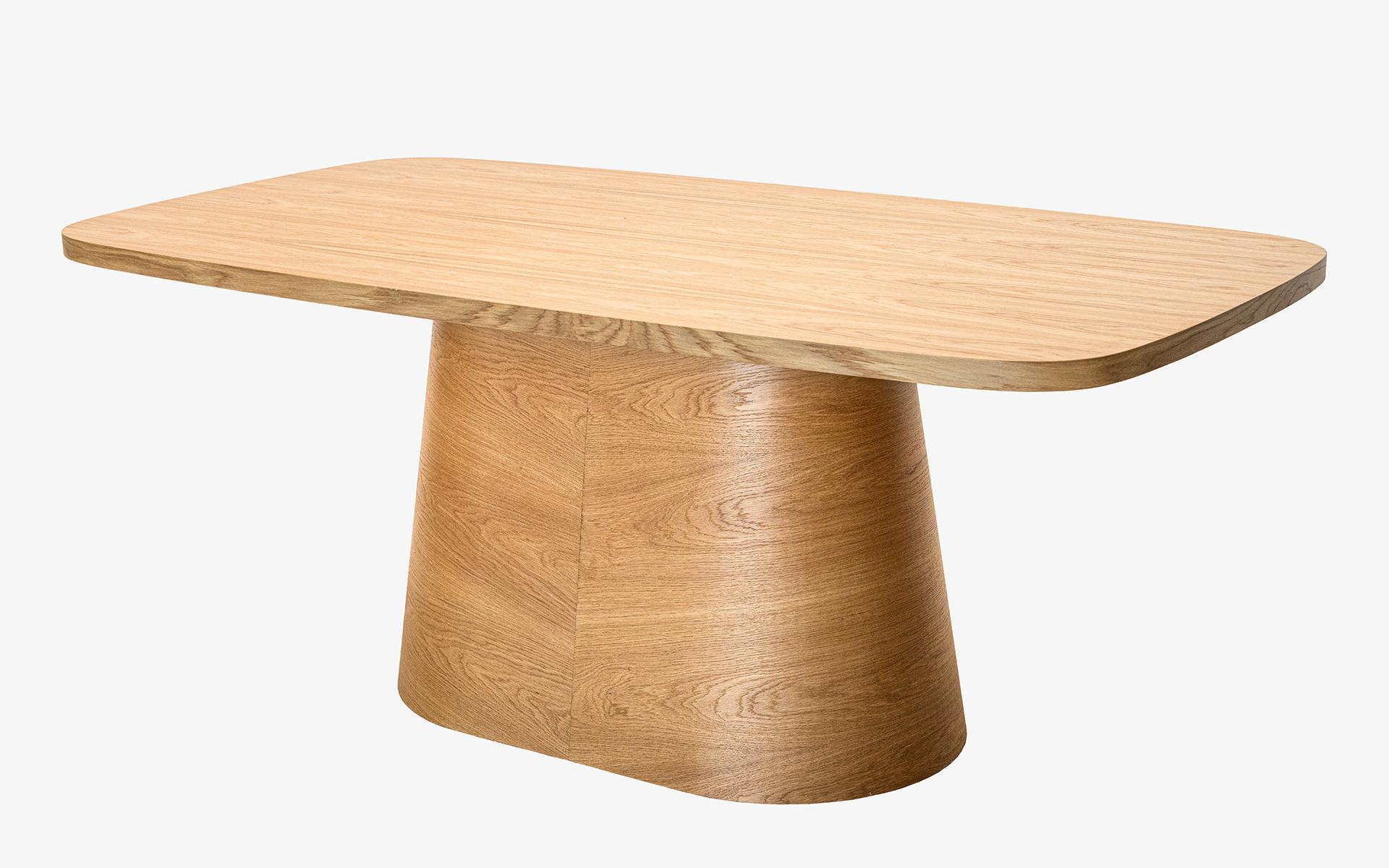 Sakuto Oak Plated Modern Dining Table In New Condition For Sale In İSTANBUL, TR