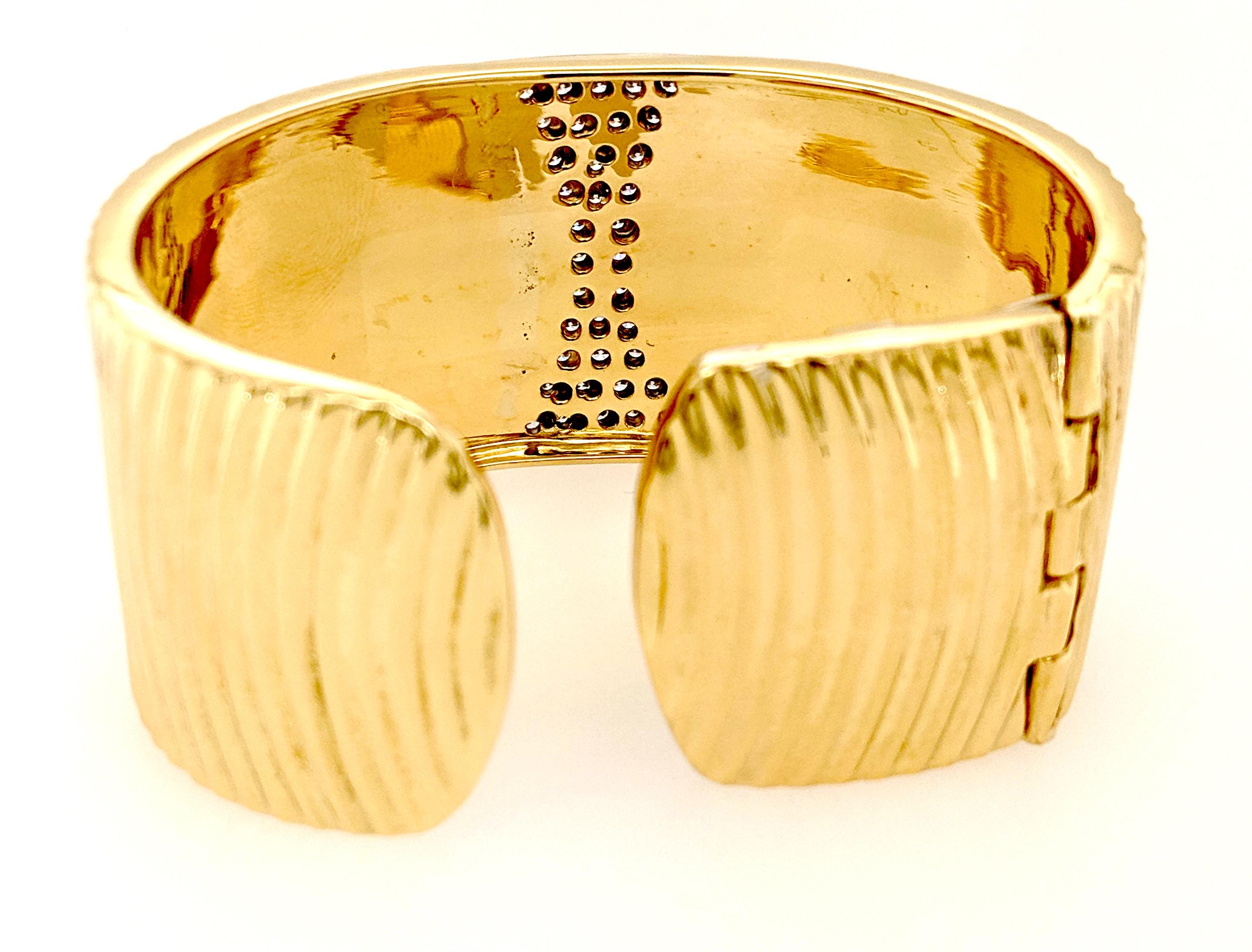 Bracelet manchette Sal Praschnik en or jaune 18 carats et diamants Neuf - En vente à Greenville, DE