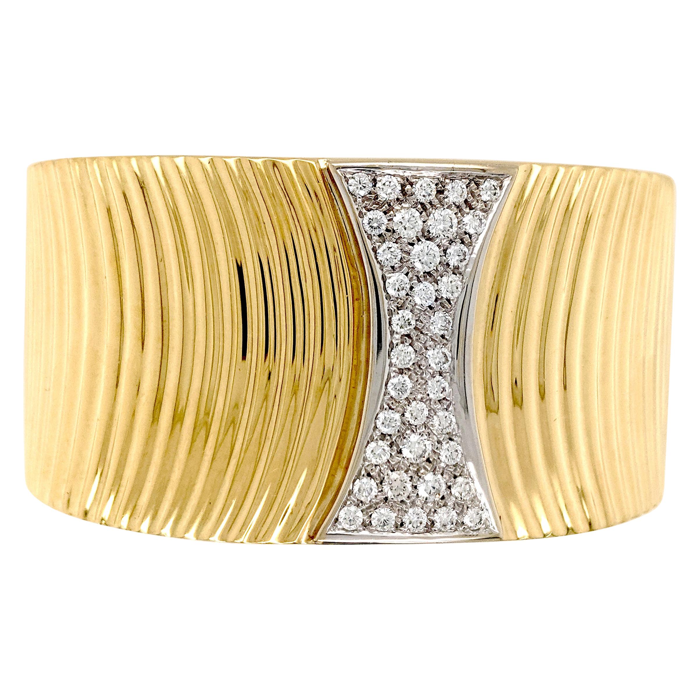 Sal Praschnik 18 Karat Yellow Gold Diamond Cuff Bracelet For Sale