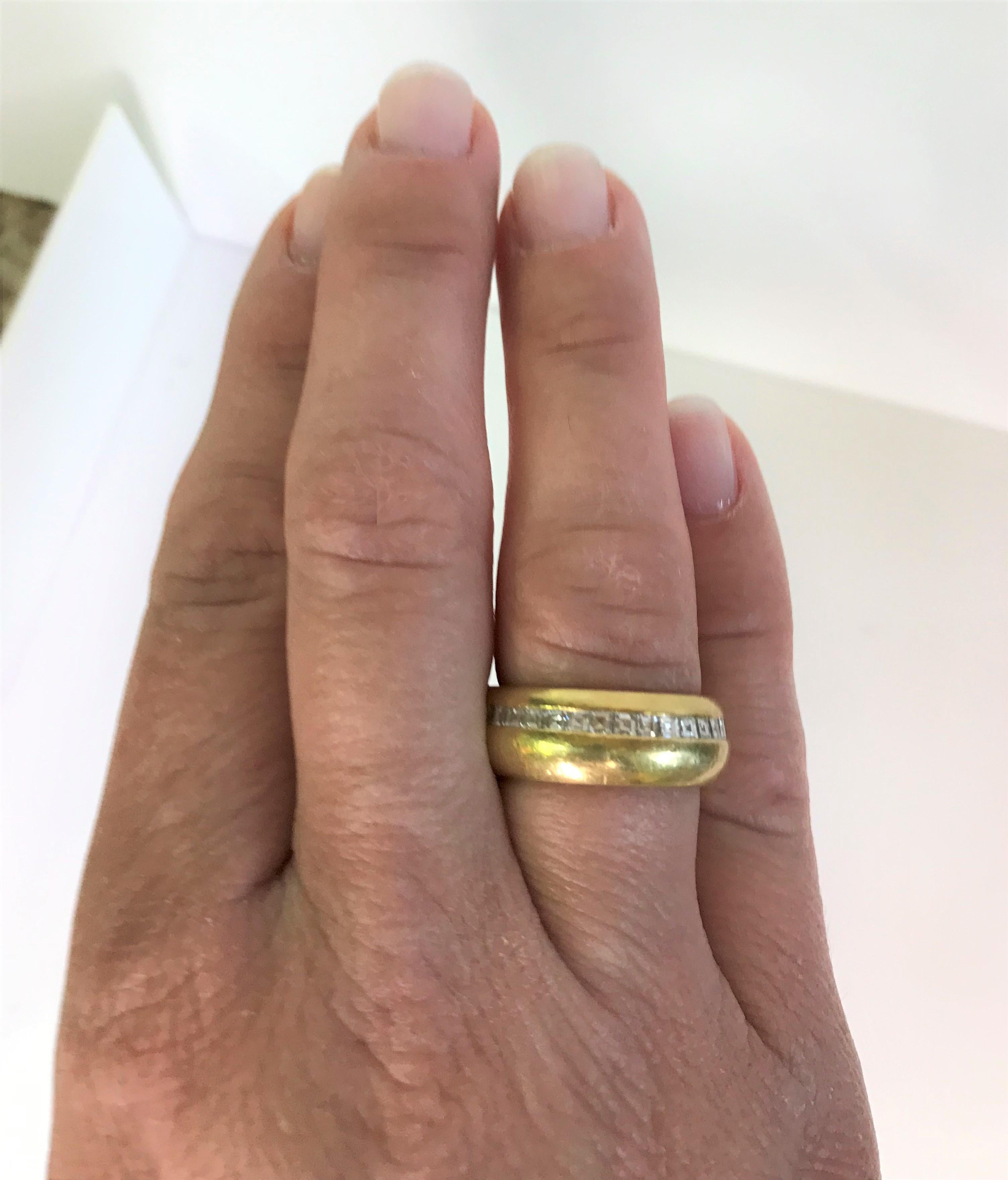 Women's or Men's Sal Praschnik 18KY Diamond Anniversary Ring  For Sale