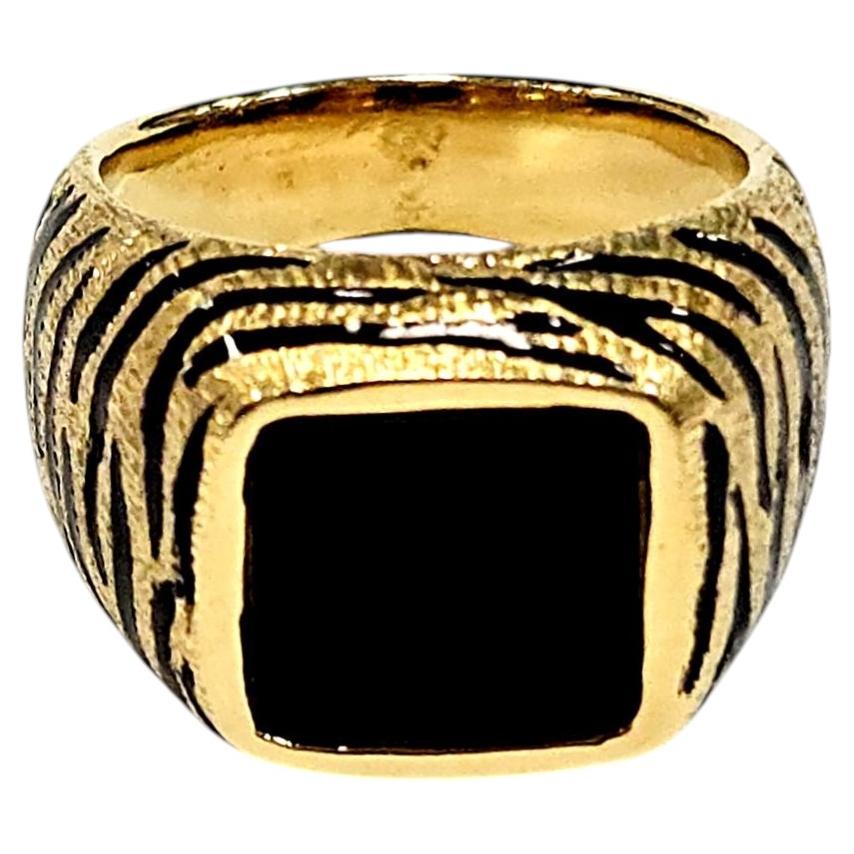 Sal Praschnik Jewell : bague en or 18 carats, onyx noir et émail en vente