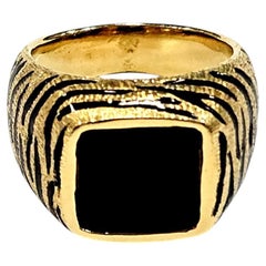 Sal Praschnik Jewell – Ring aus 18-Karat-Gold mit schwarzem Onyx und Emaille