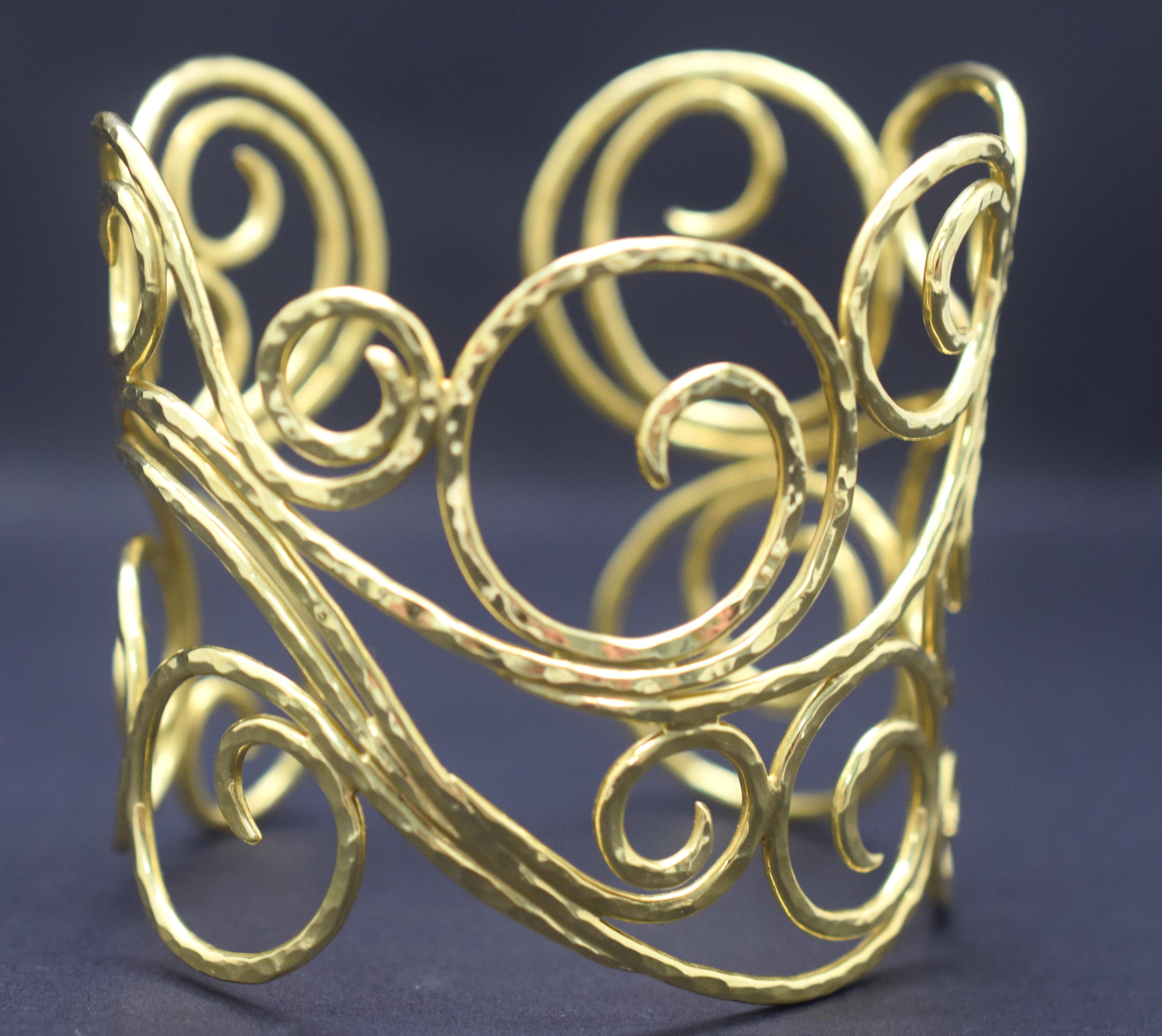 Modern Sal Preschnik Structured Cuff Bracelet 18 Karat Yellow Gold