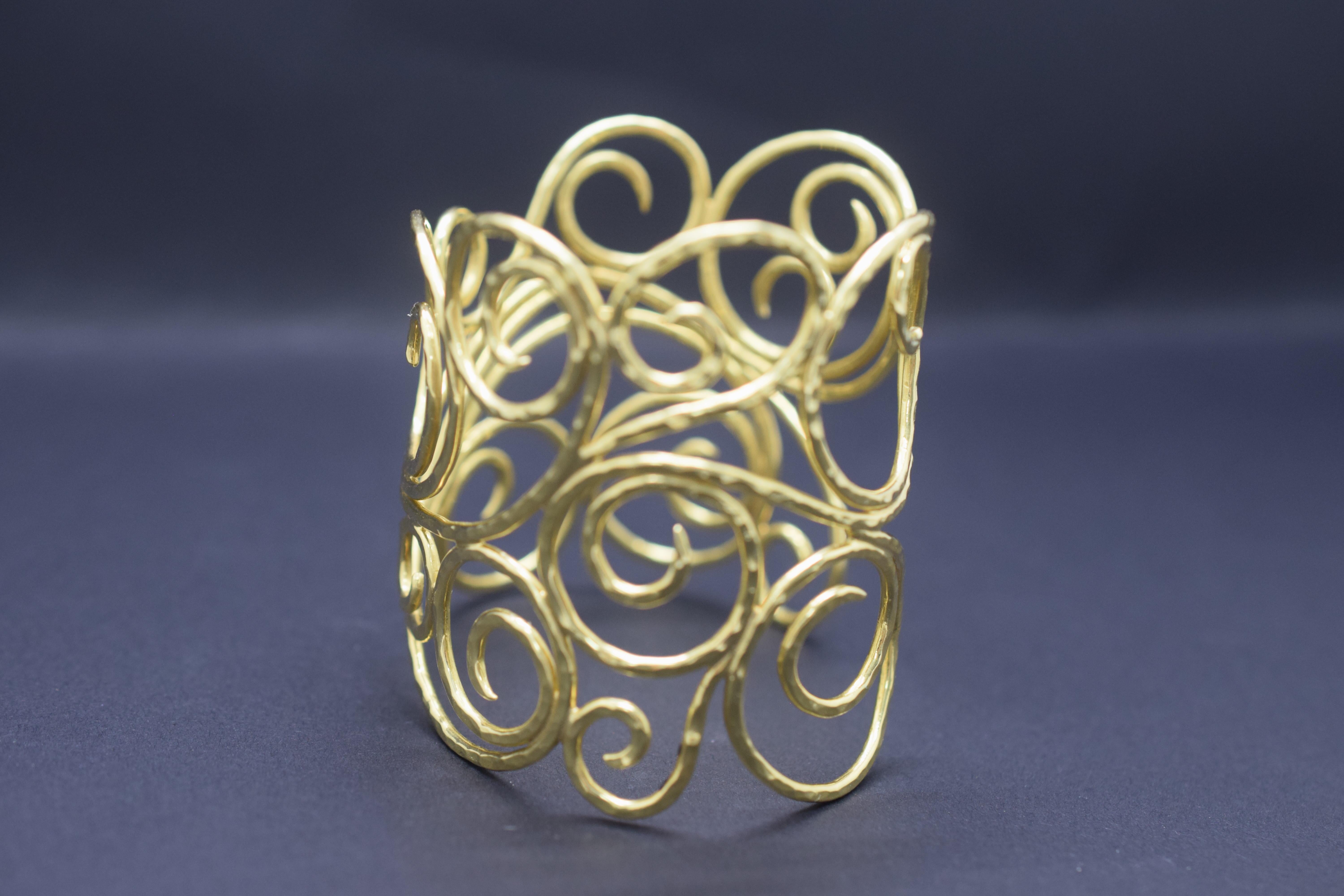 Sal Preschnik Structured Cuff Bracelet 18 Karat Yellow Gold In Excellent Condition In MIAMI, FL