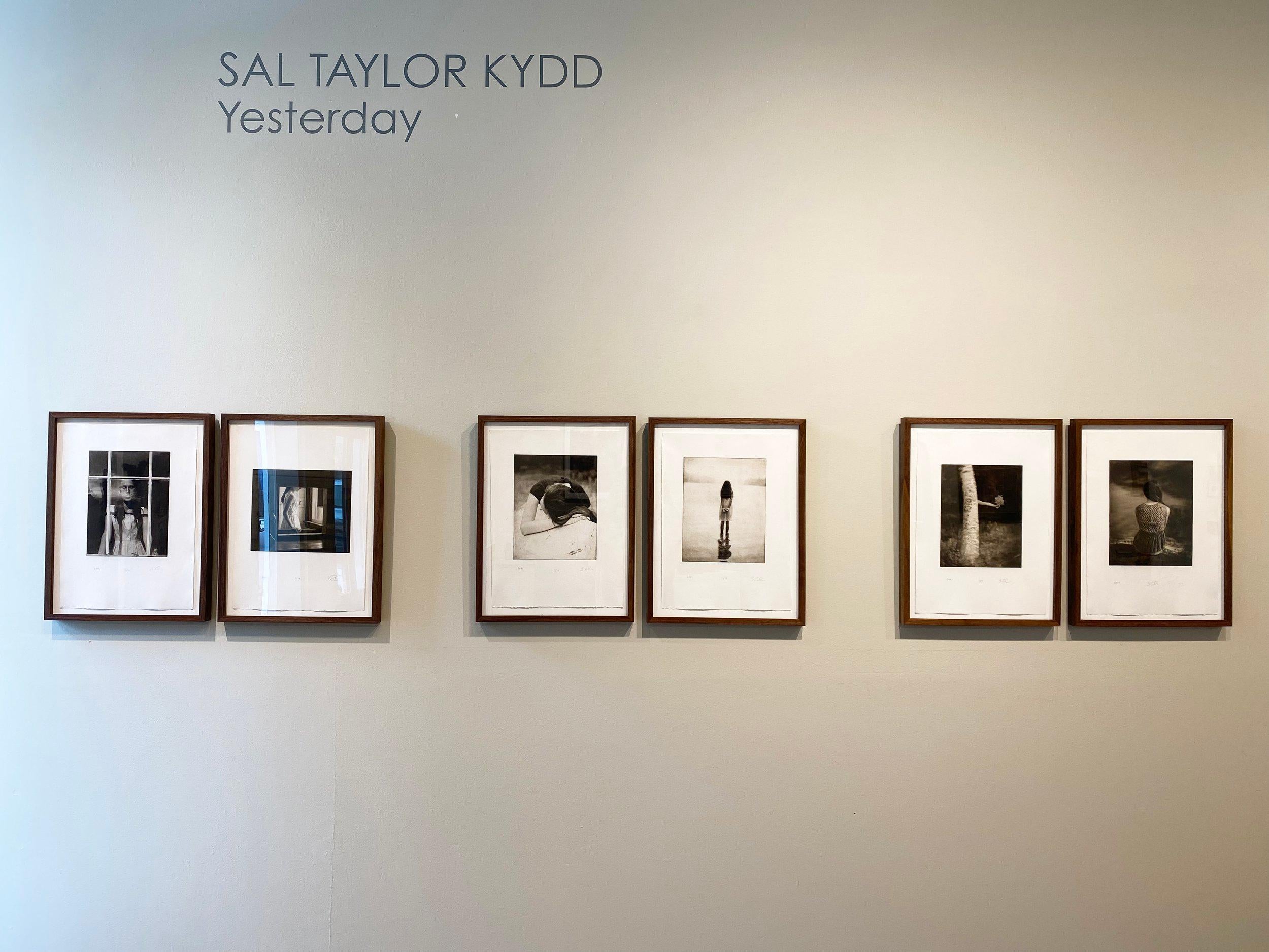 Dämmerung – Photograph von Sal Taylor Kydd
