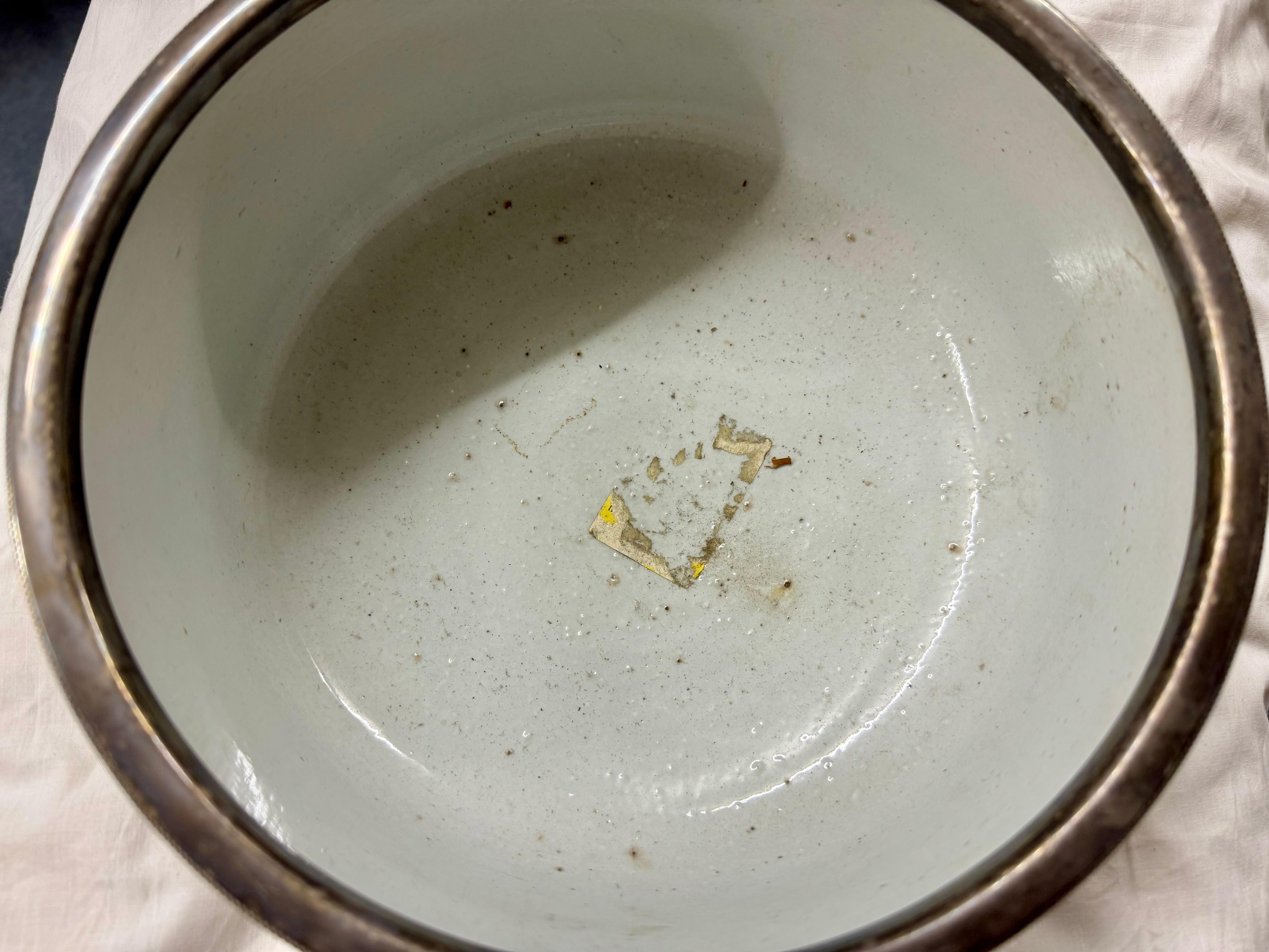 Salatschale Wedgwood Kollektion aus blassgrünem Jaspis (Porzellan) im Angebot