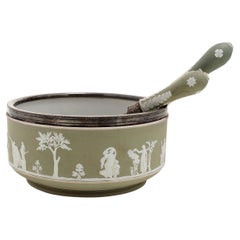Insalatiera Wedgwood collezione diaspro verde pallido