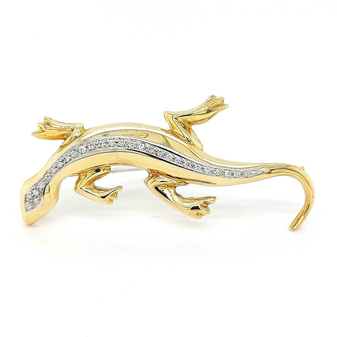  18kt Yellow and White Gold Salamander/Lizzard  Brooch Set with Diamonds For Sale 5