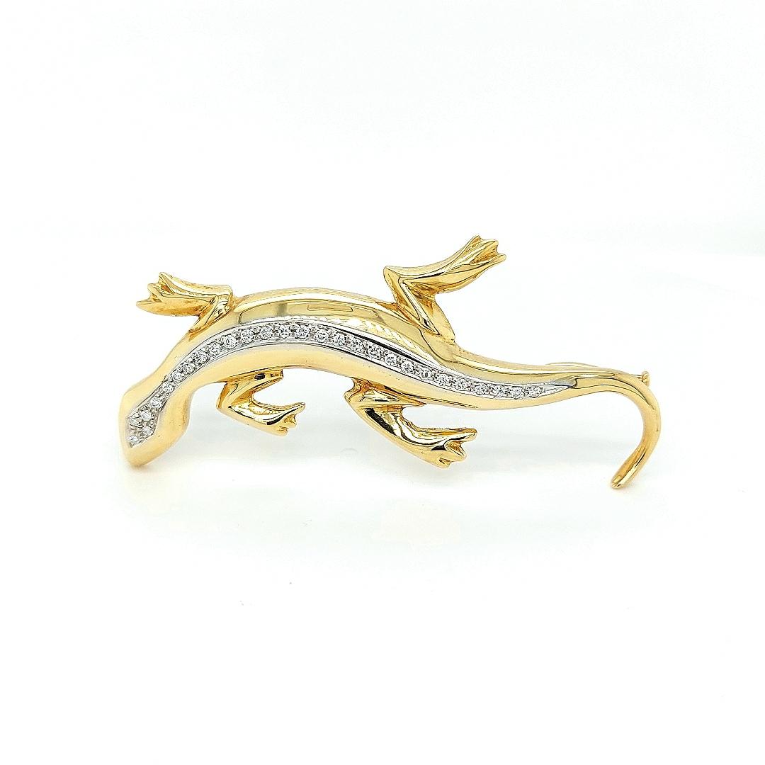  18kt Yellow and White Gold Salamander/Lizzard  Brooch Set with Diamonds For Sale 6
