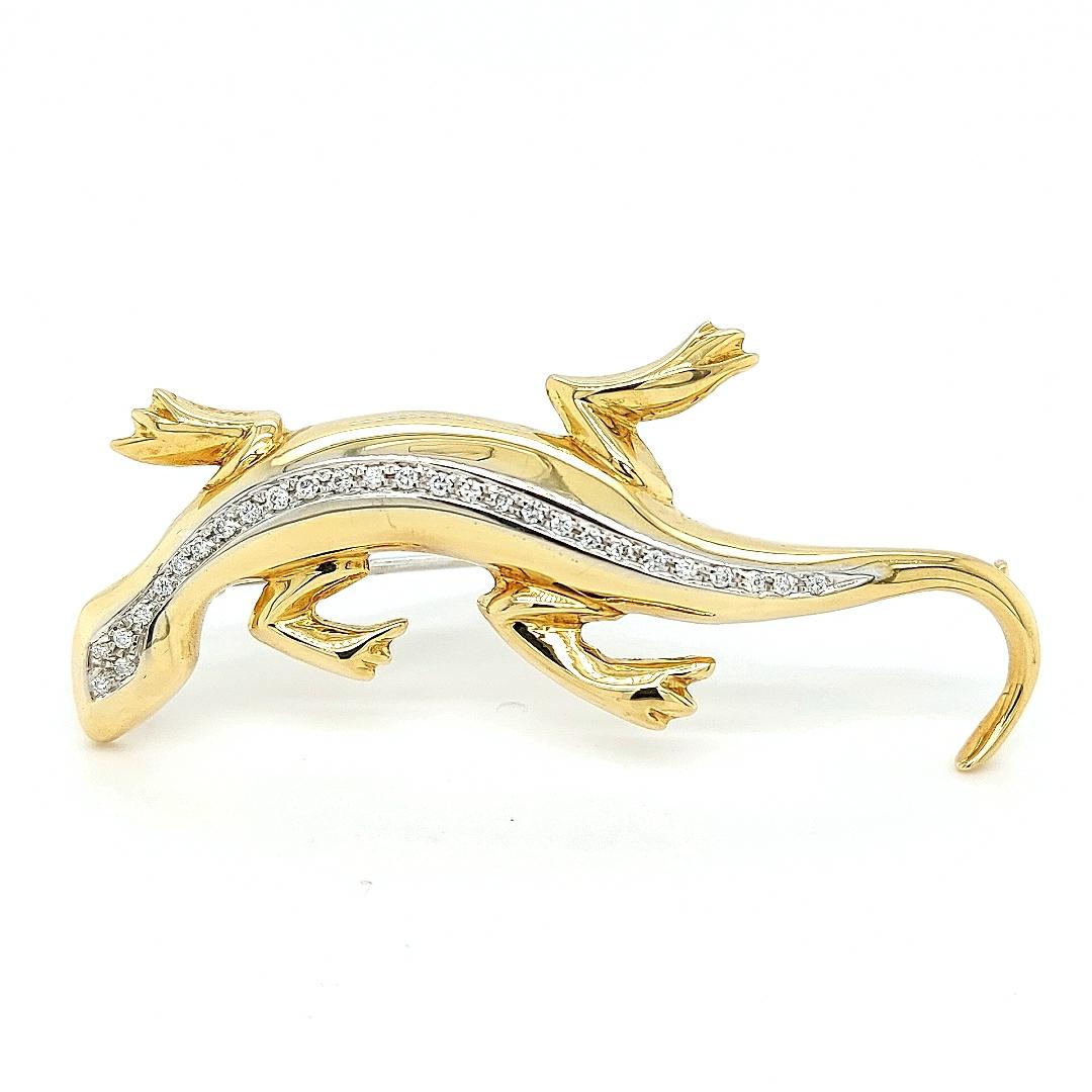  18kt Yellow and White Gold Salamander/Lizzard  Brooch Set with Diamonds For Sale 1